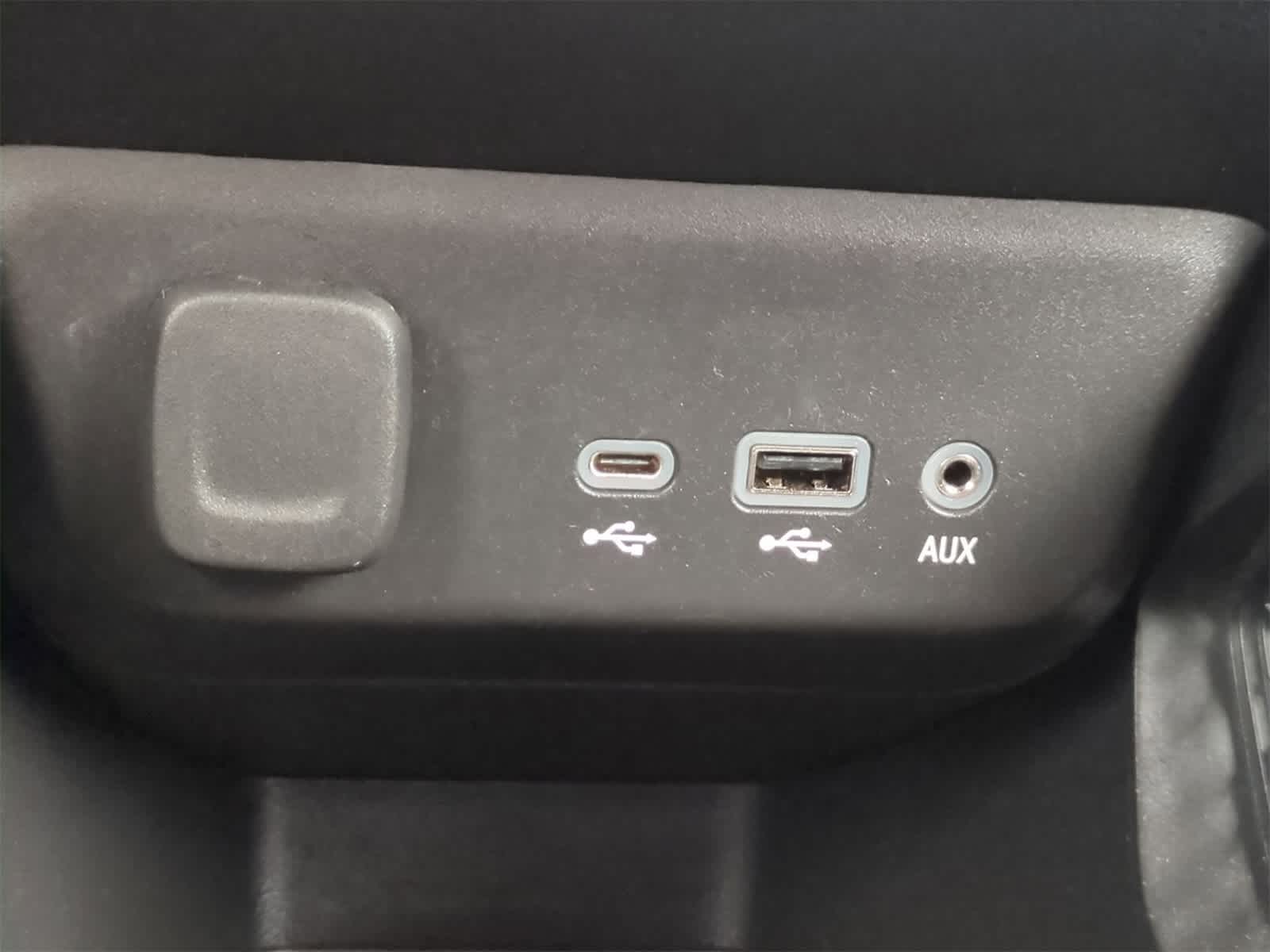 Thumbnail: 2022 Chevrolet TrailBlazer - 28