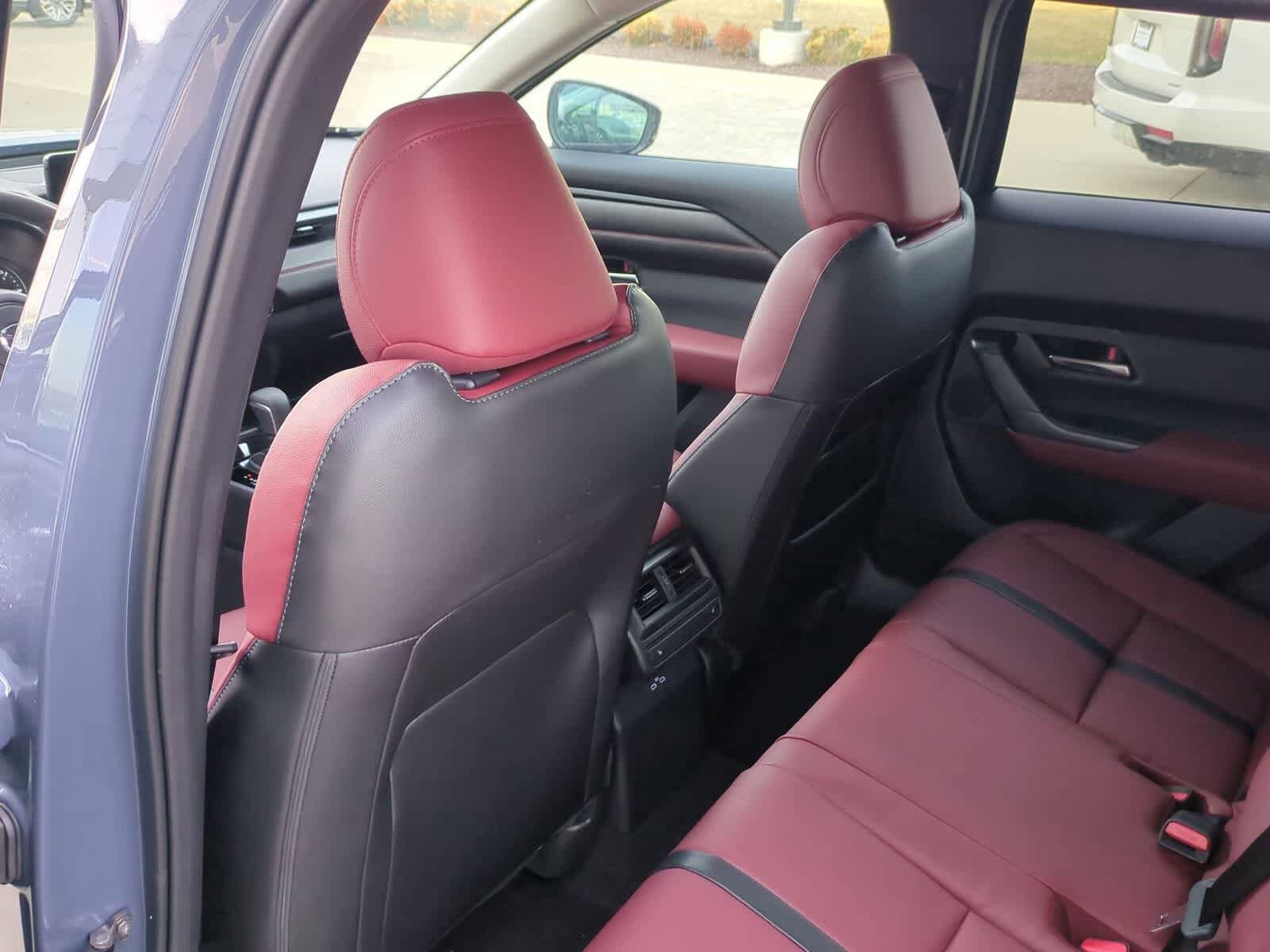 Thumbnail: 2026 Mazda CX-50 - 17