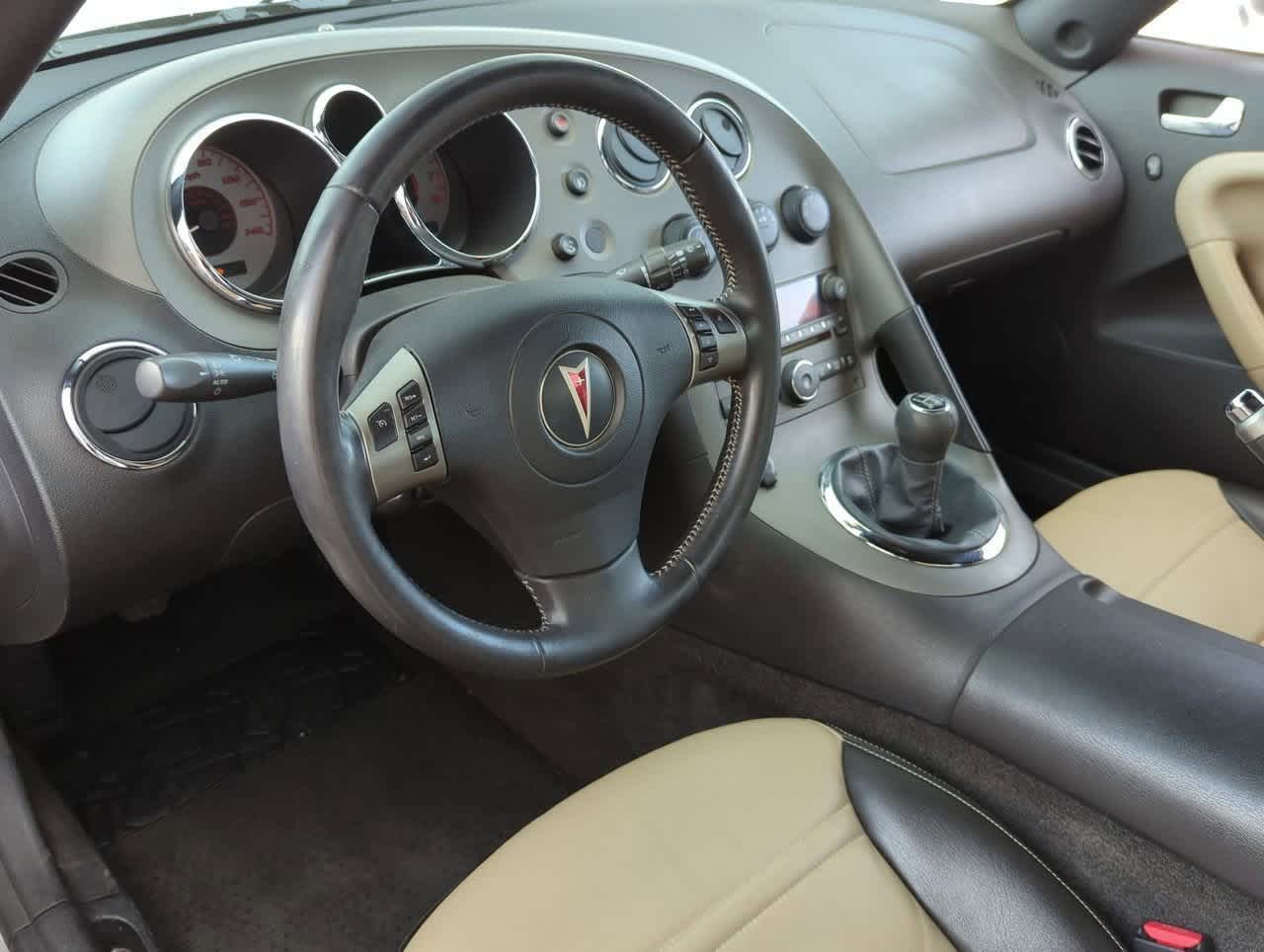 Thumbnail: 2008 Pontiac Solstice - 2