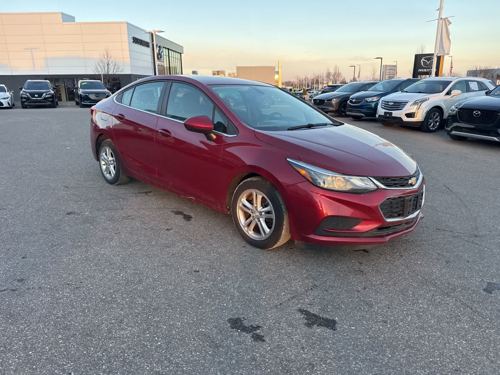 Thumbnail: 2017 Chevrolet Cruze - 3