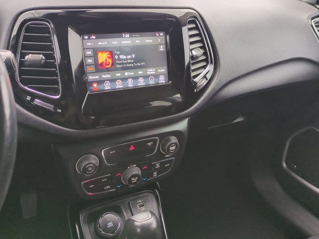 Thumbnail: 2020 Jeep Compass - 26