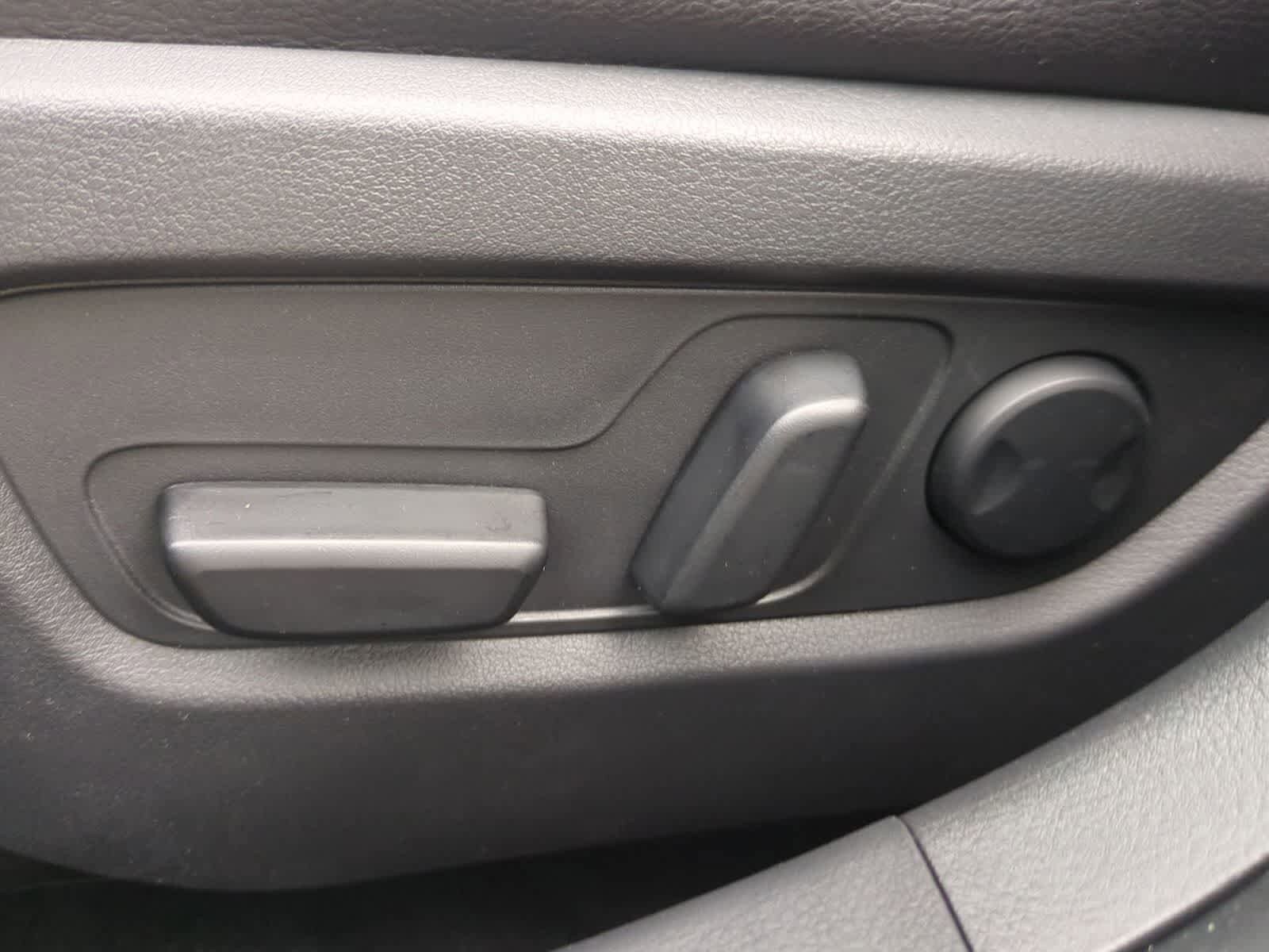 Thumbnail: 2026 Mazda CX-50 - 16