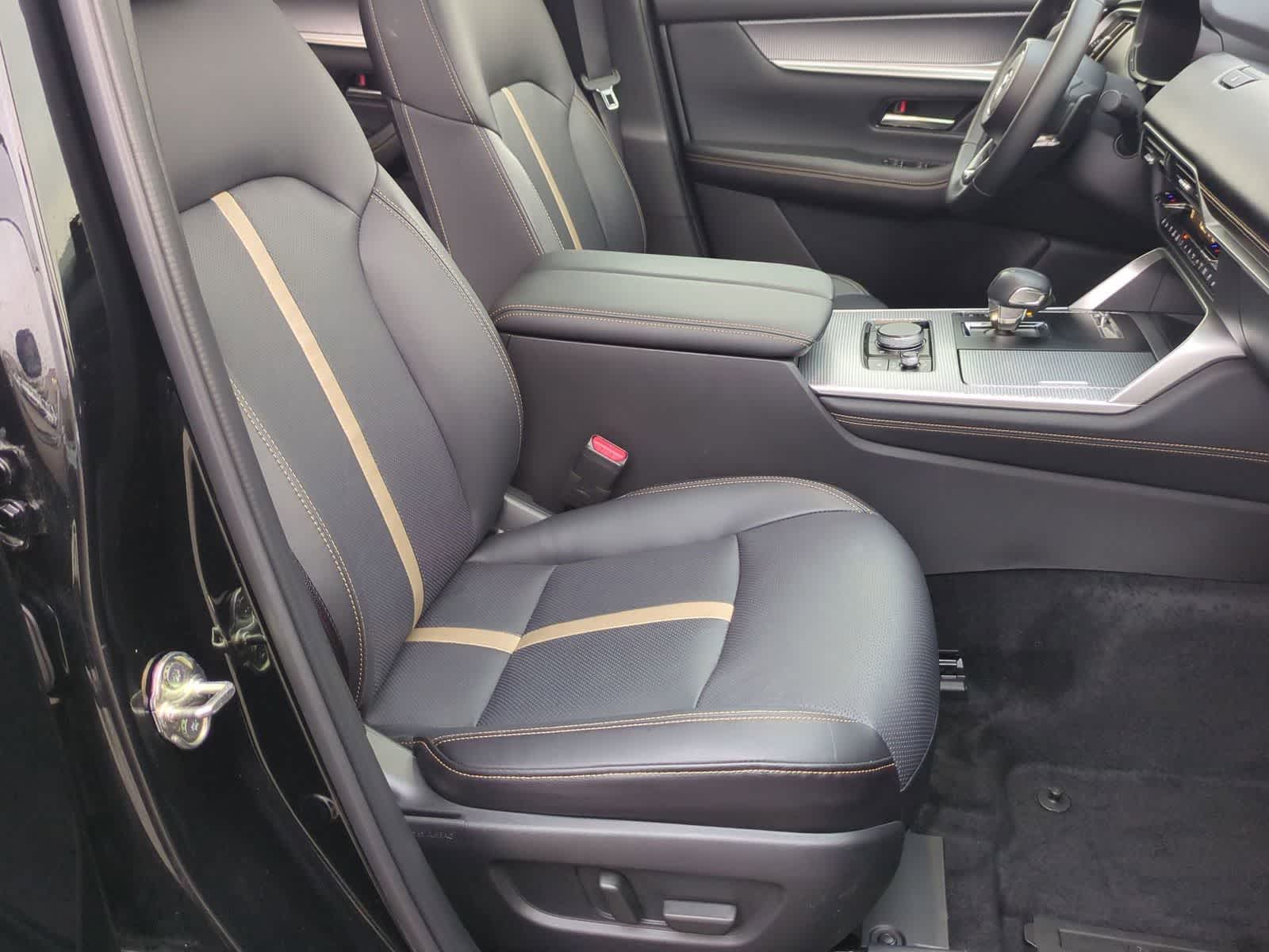 Thumbnail: 2025 Mazda CX-70 - 22