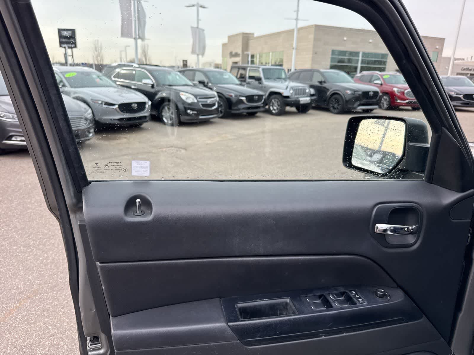 Thumbnail: 2014 Jeep Patriot - 15