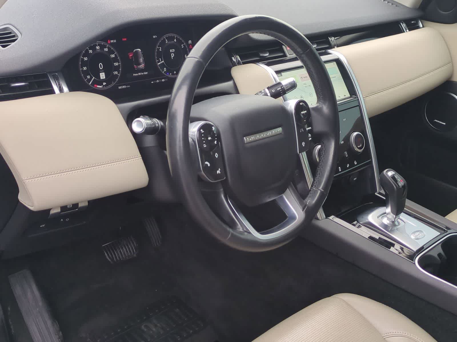 Thumbnail: 2020 Land Rover Discovery Sport - 2
