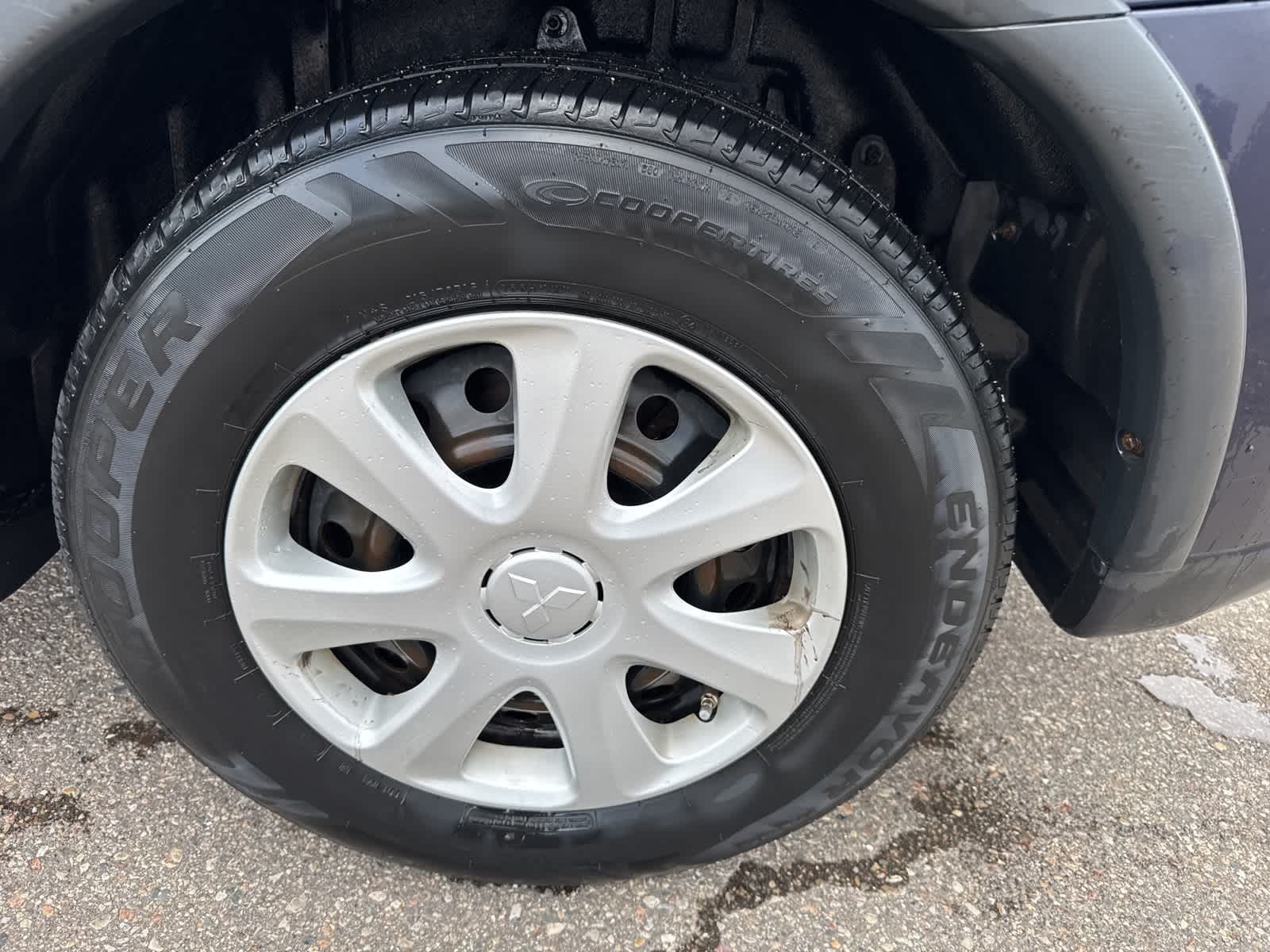 Thumbnail: 2015 Mitsubishi Outlander - 10