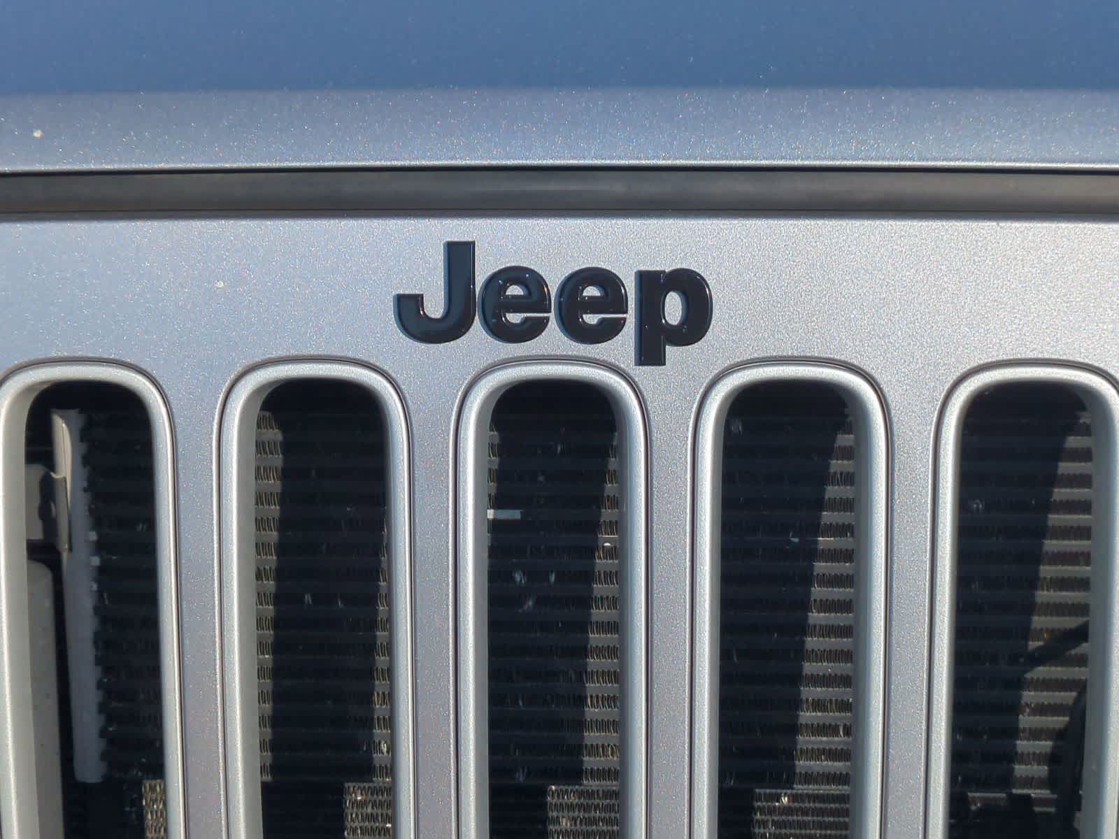 Thumbnail: 2017 Jeep Wrangler - 11