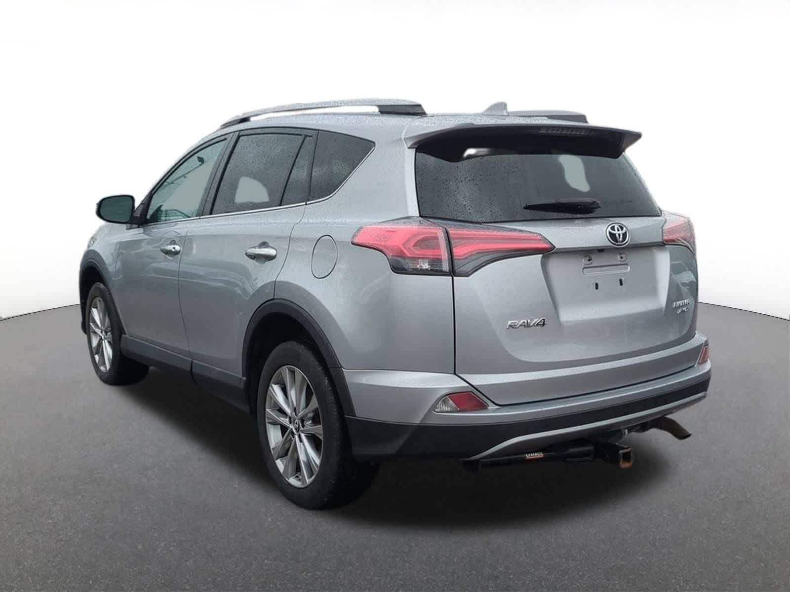 2017 Toyota RAV4 Limited photo 4