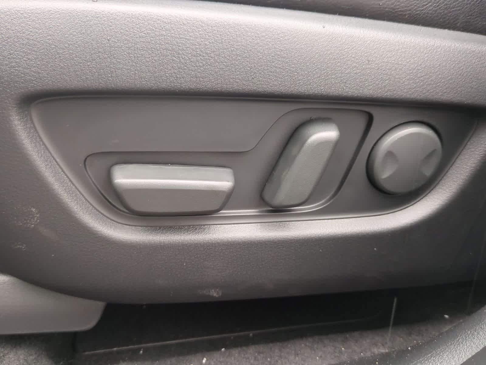 Thumbnail: 2026 Mazda CX-70 - 16