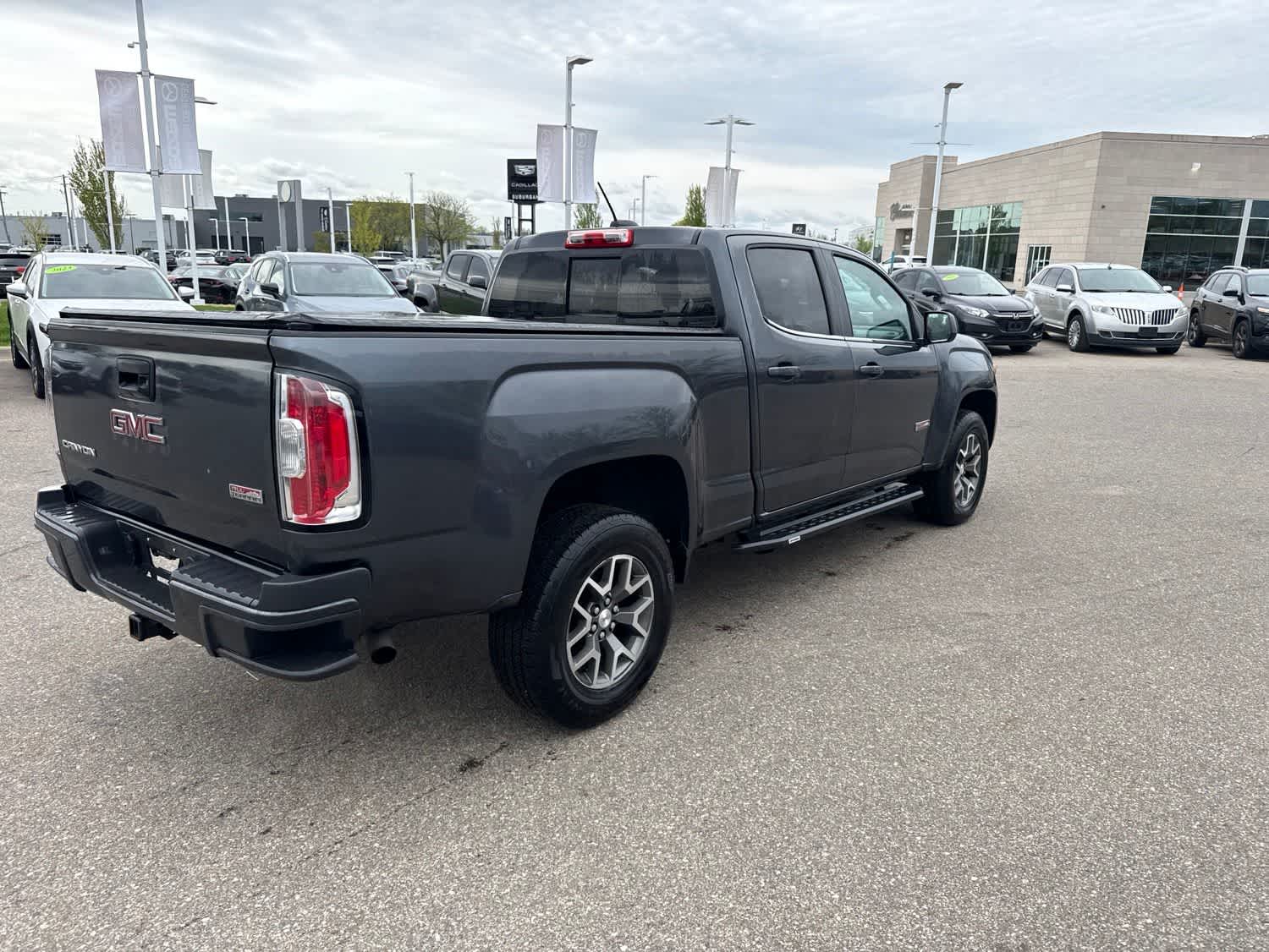 Thumbnail: 2016 GMC Canyon - 5
