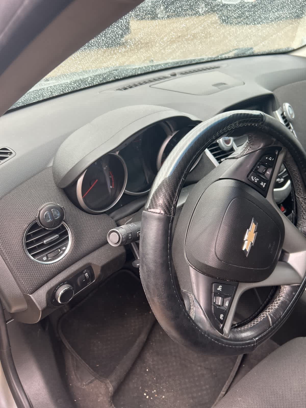 Thumbnail: 2012 Chevrolet Cruze - 18