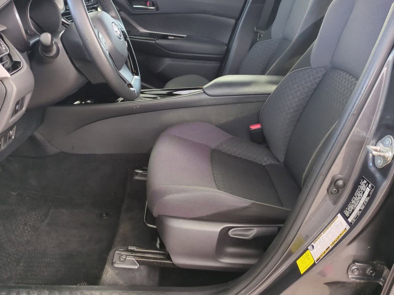 Thumbnail: 2021 Toyota C-HR - 14