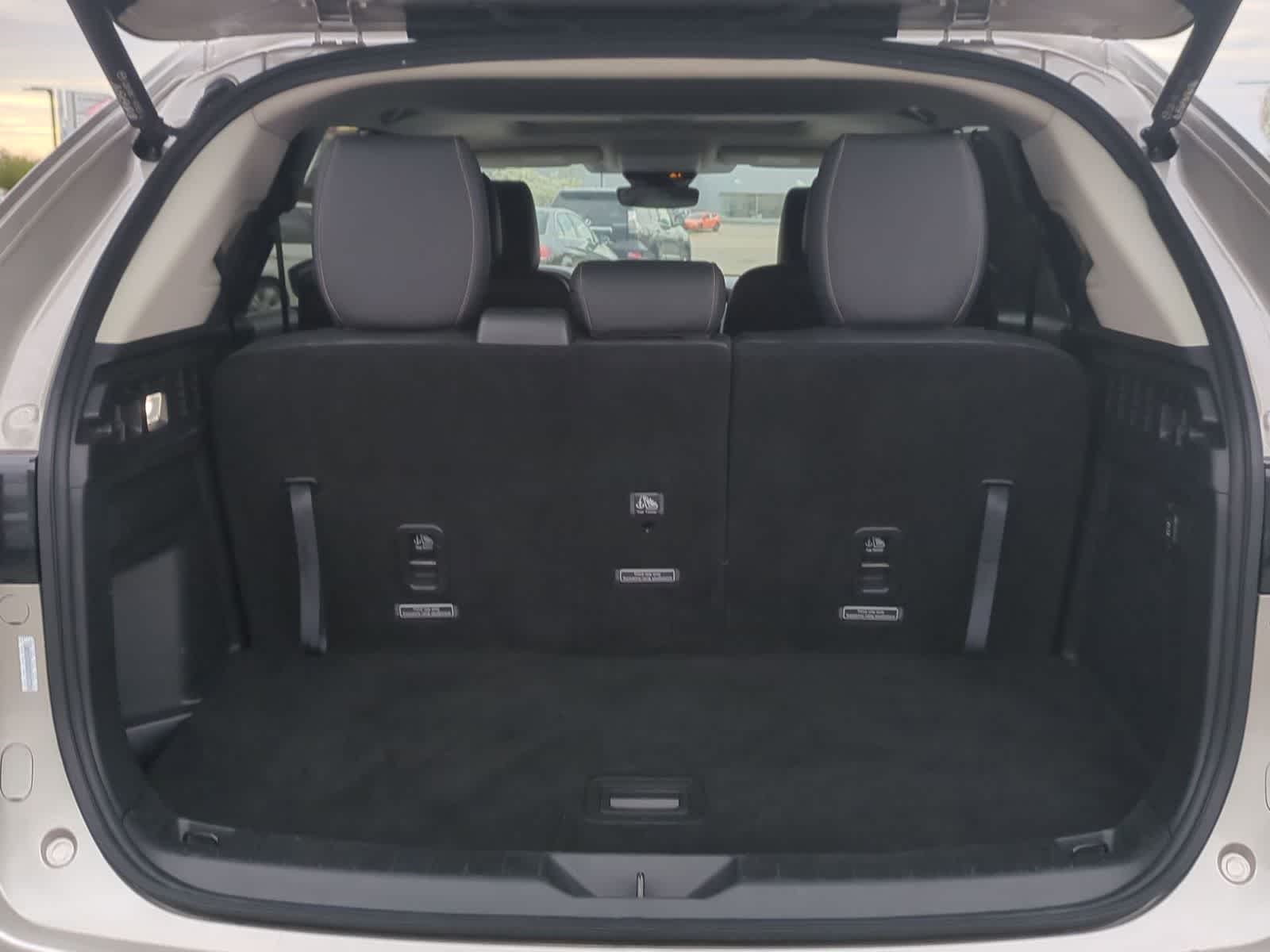 Thumbnail: 2024 Mazda CX-90 - 35