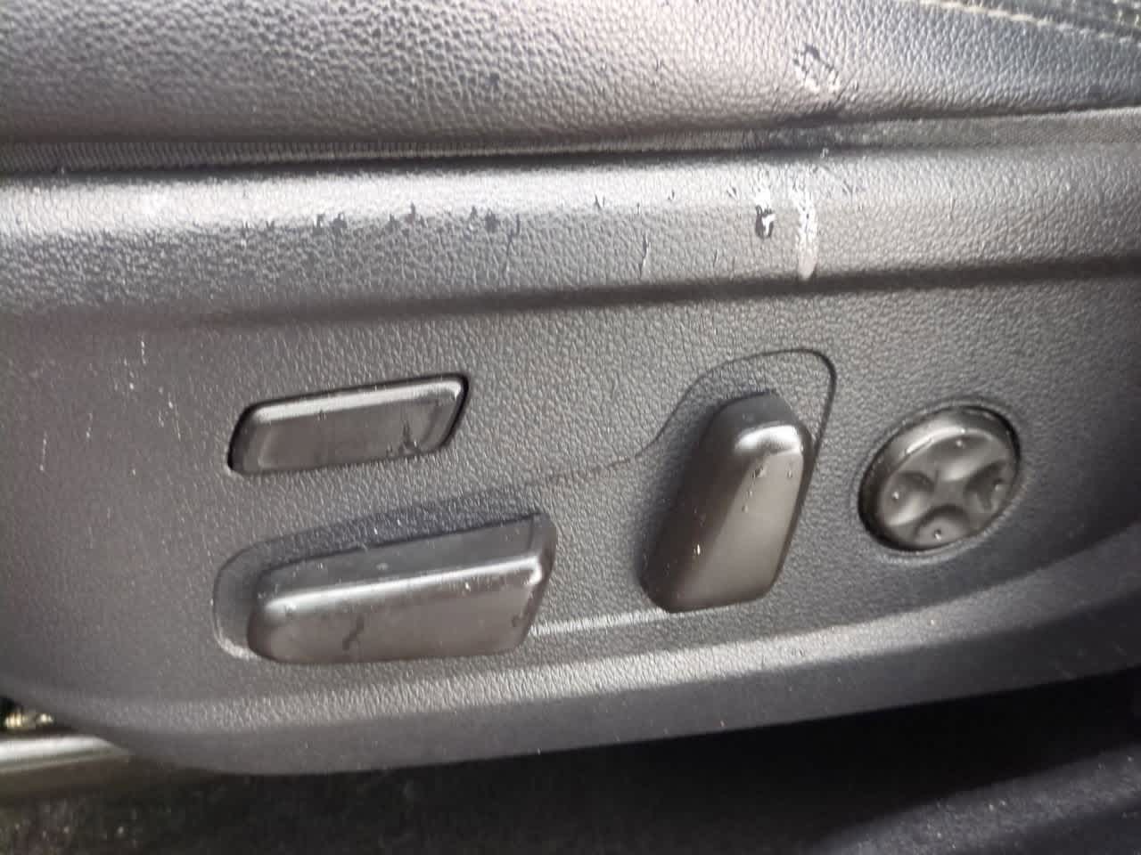 Thumbnail: 2019 Hyundai Santa Fe - 16