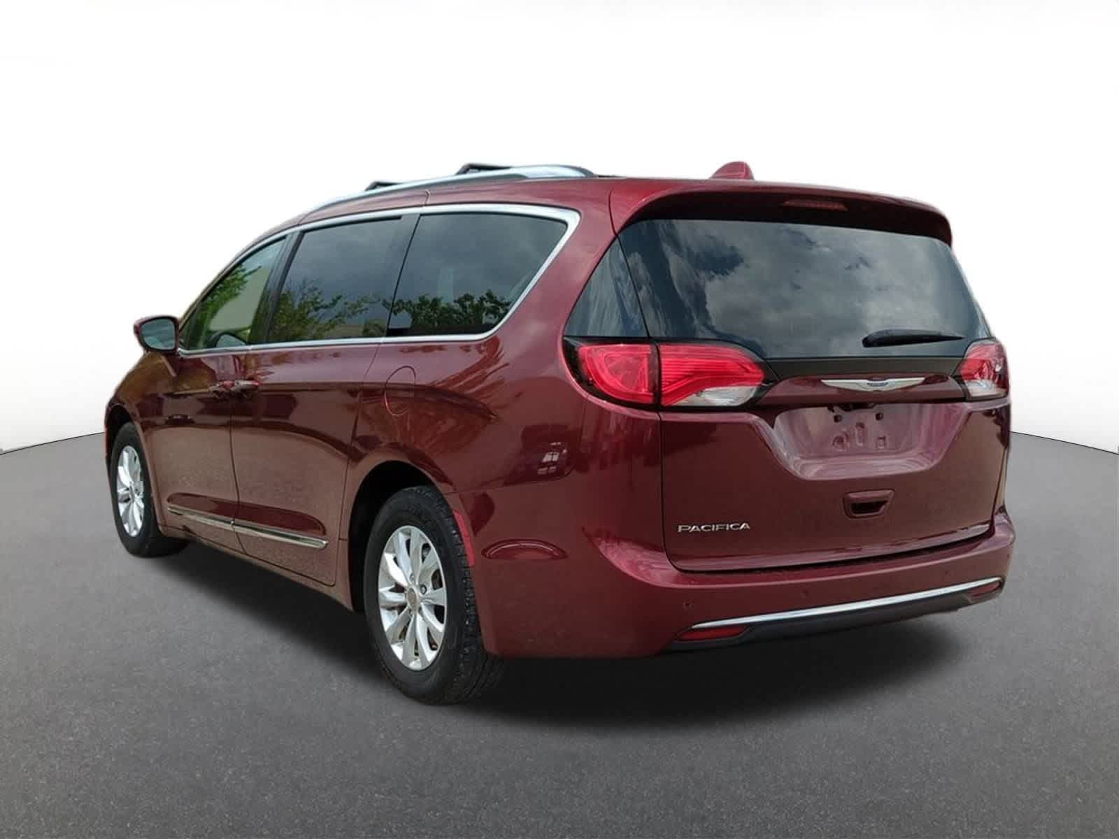 2018 Chrysler Pacifica  4
