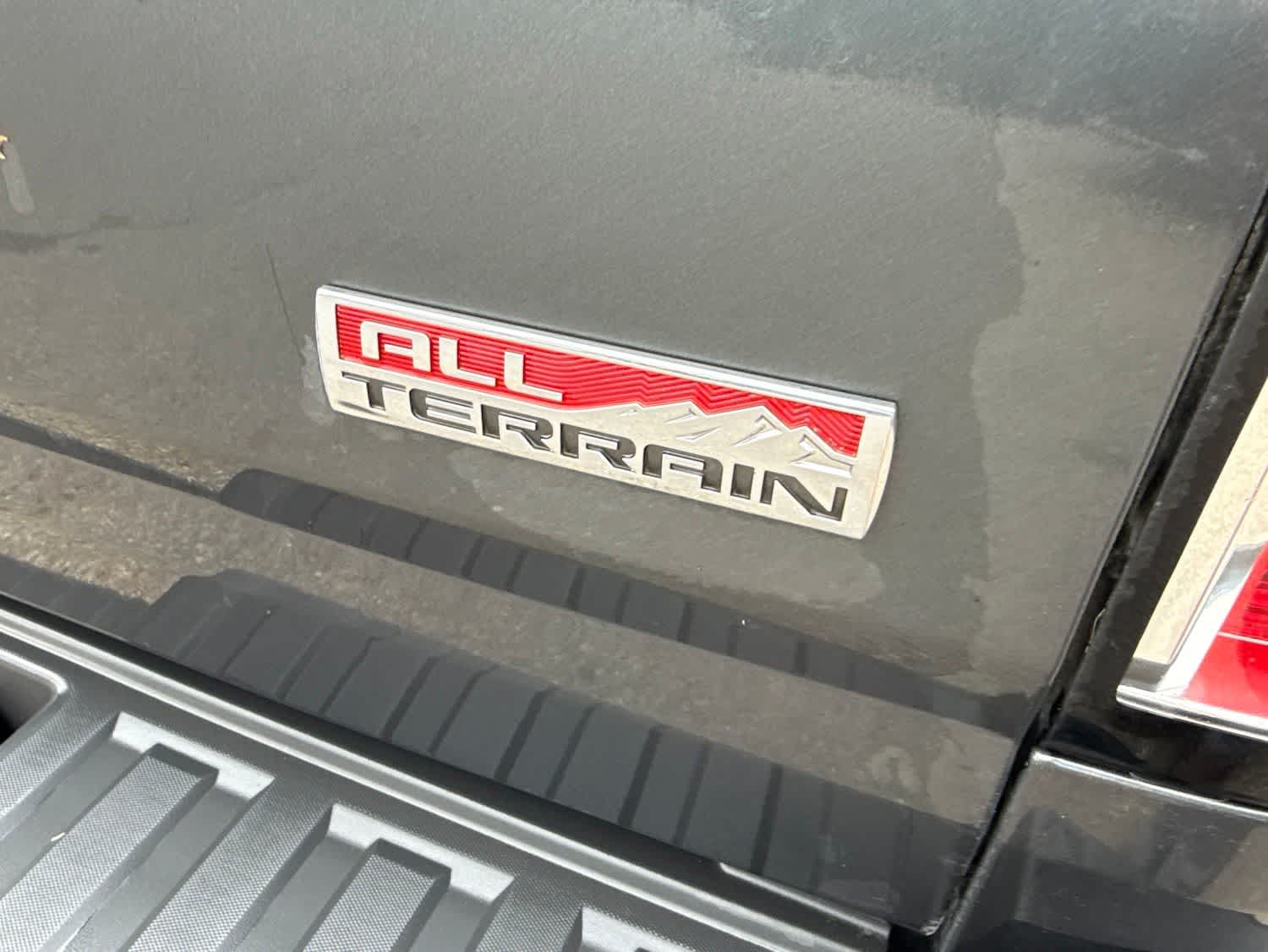 Thumbnail: 2016 GMC Canyon - 24