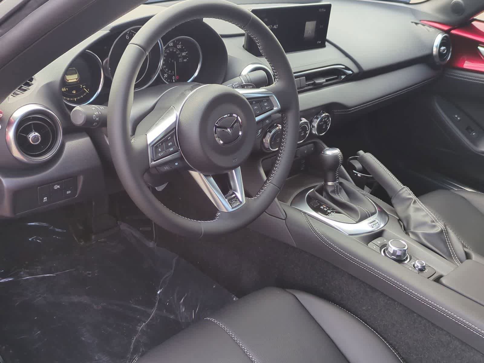 Thumbnail: 2026 Mazda MX-5 Miata - 2
