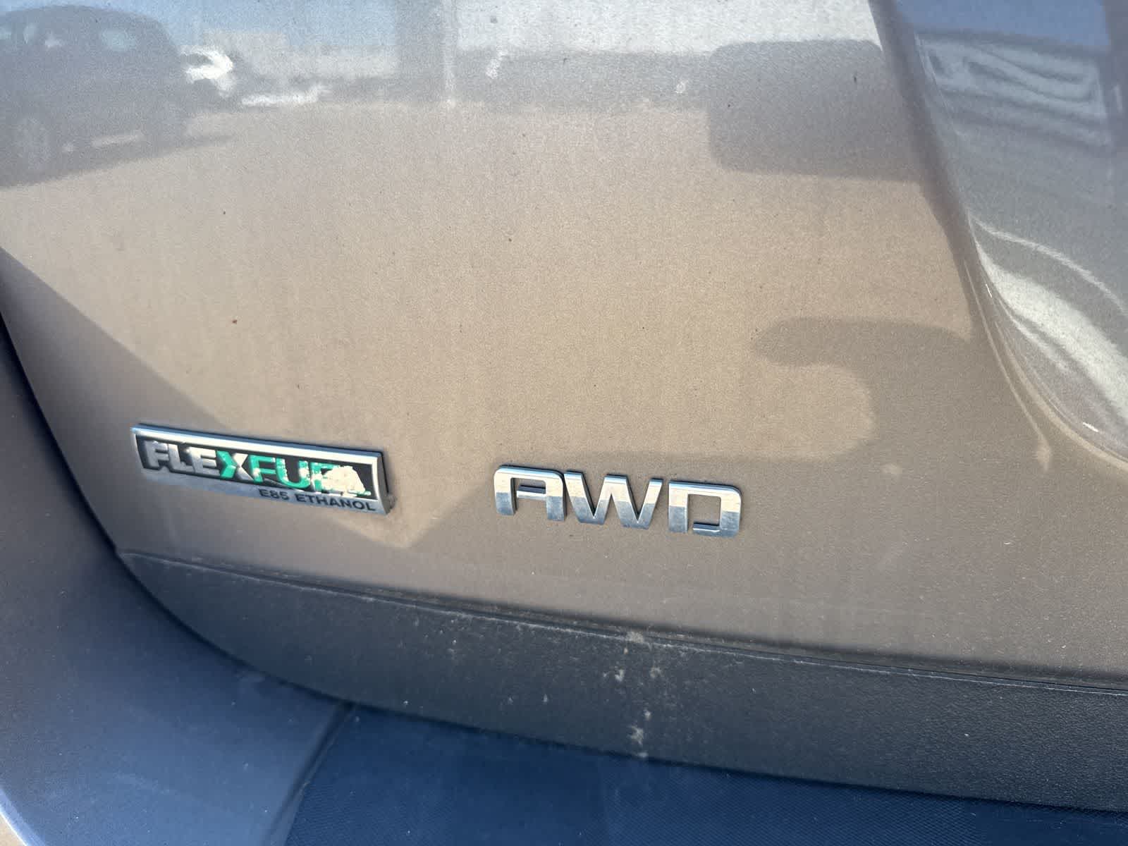 Thumbnail: 2011 Chevrolet Equinox - 22