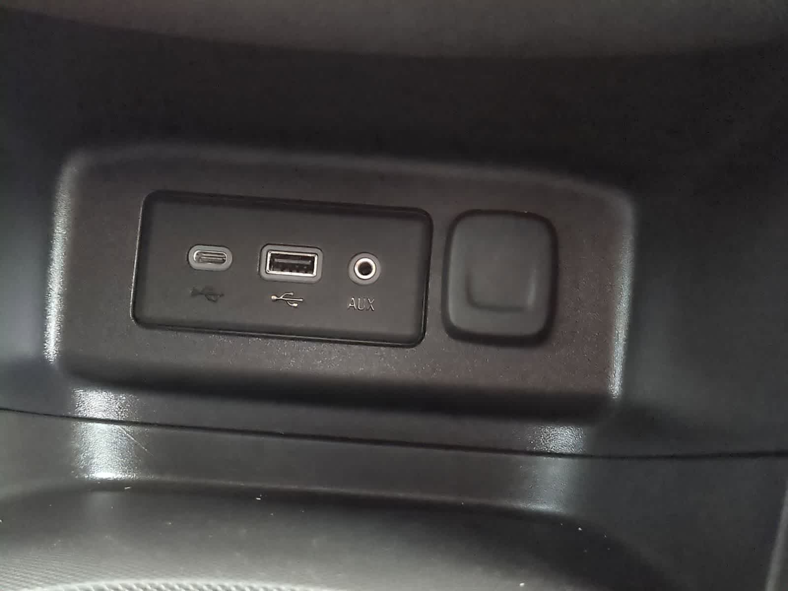 Thumbnail: 2019 Chevrolet Equinox - 28