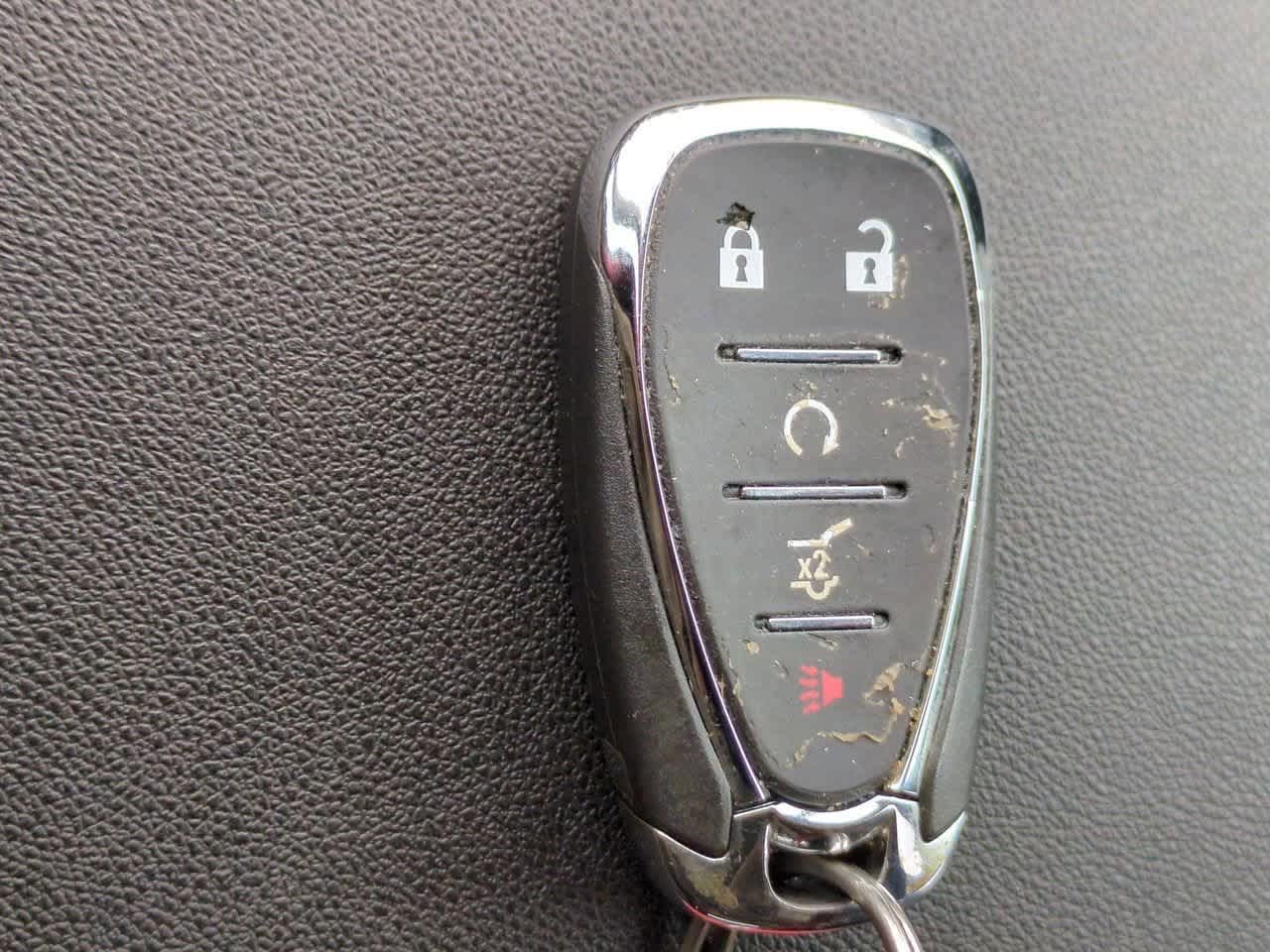 Thumbnail: 2018 Chevrolet Equinox - 32