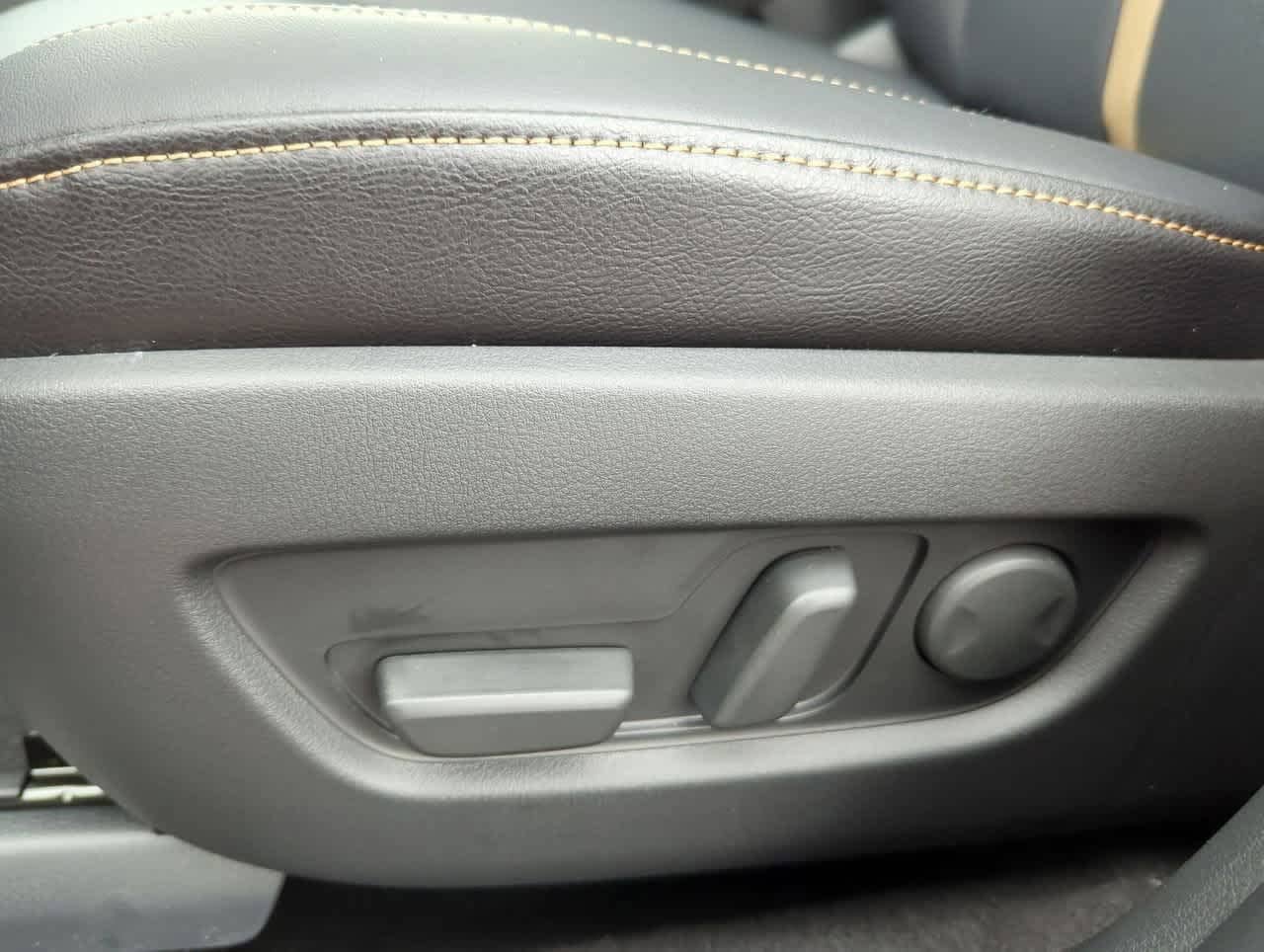 Thumbnail: 2025 Mazda CX-70 - 15