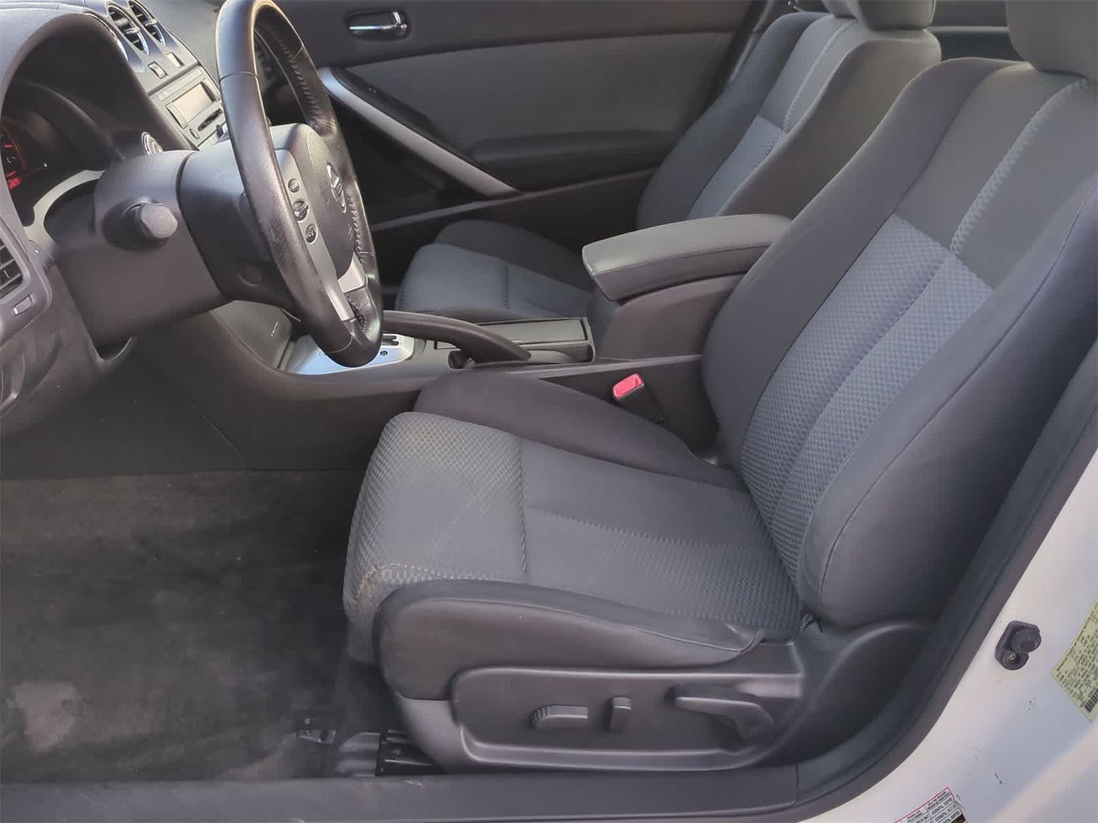 Thumbnail: 2008 Nissan Altima - 14