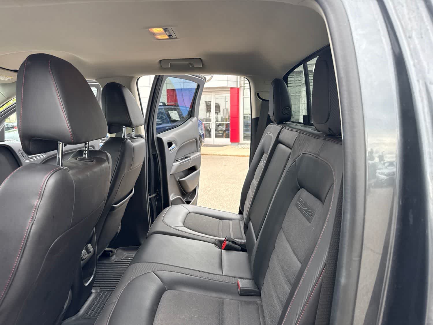 Thumbnail: 2016 GMC Canyon - 18