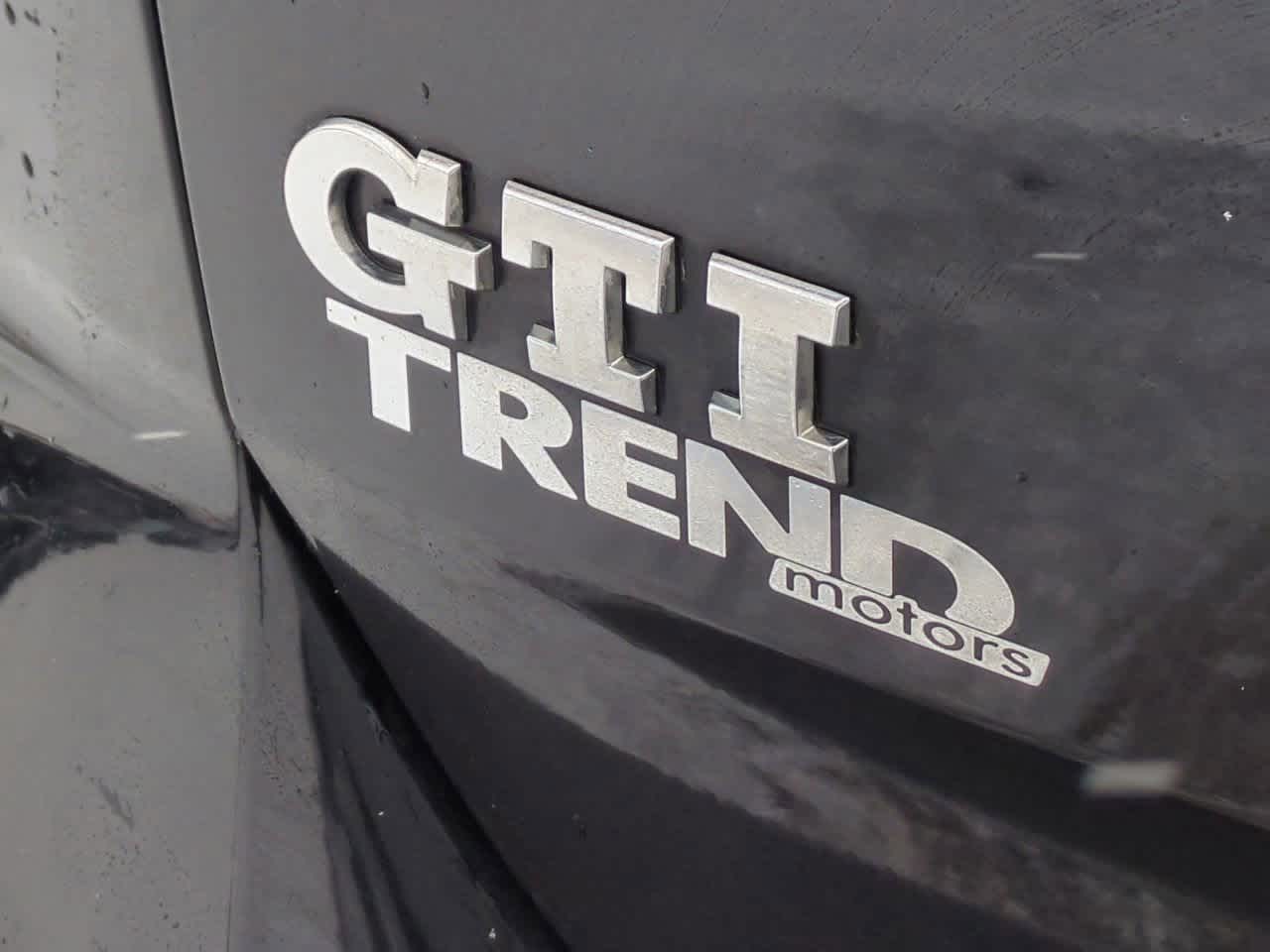 Thumbnail: 2016 Volkswagen Golf - 12