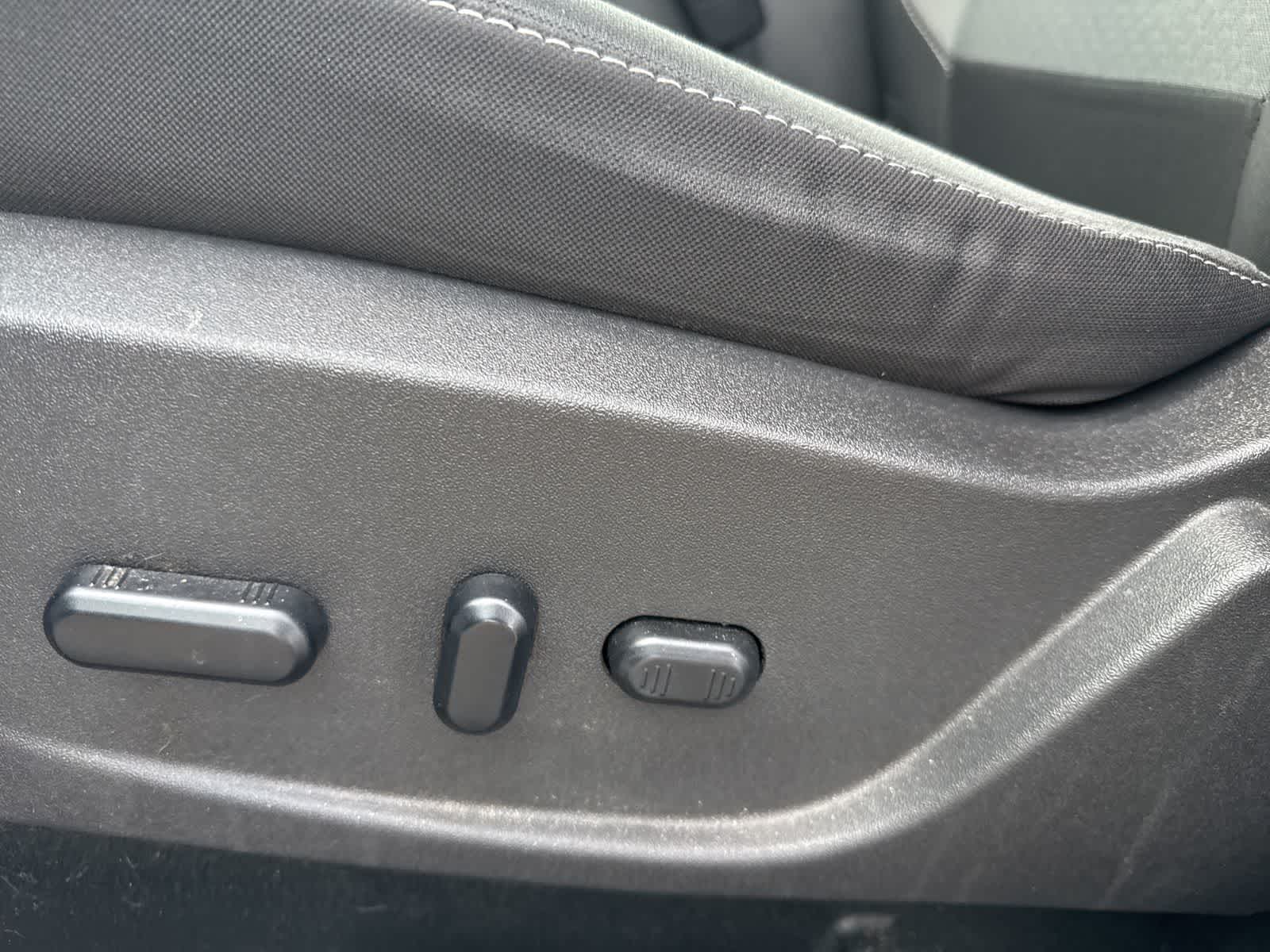 Thumbnail: 2019 Ford Escape - 16