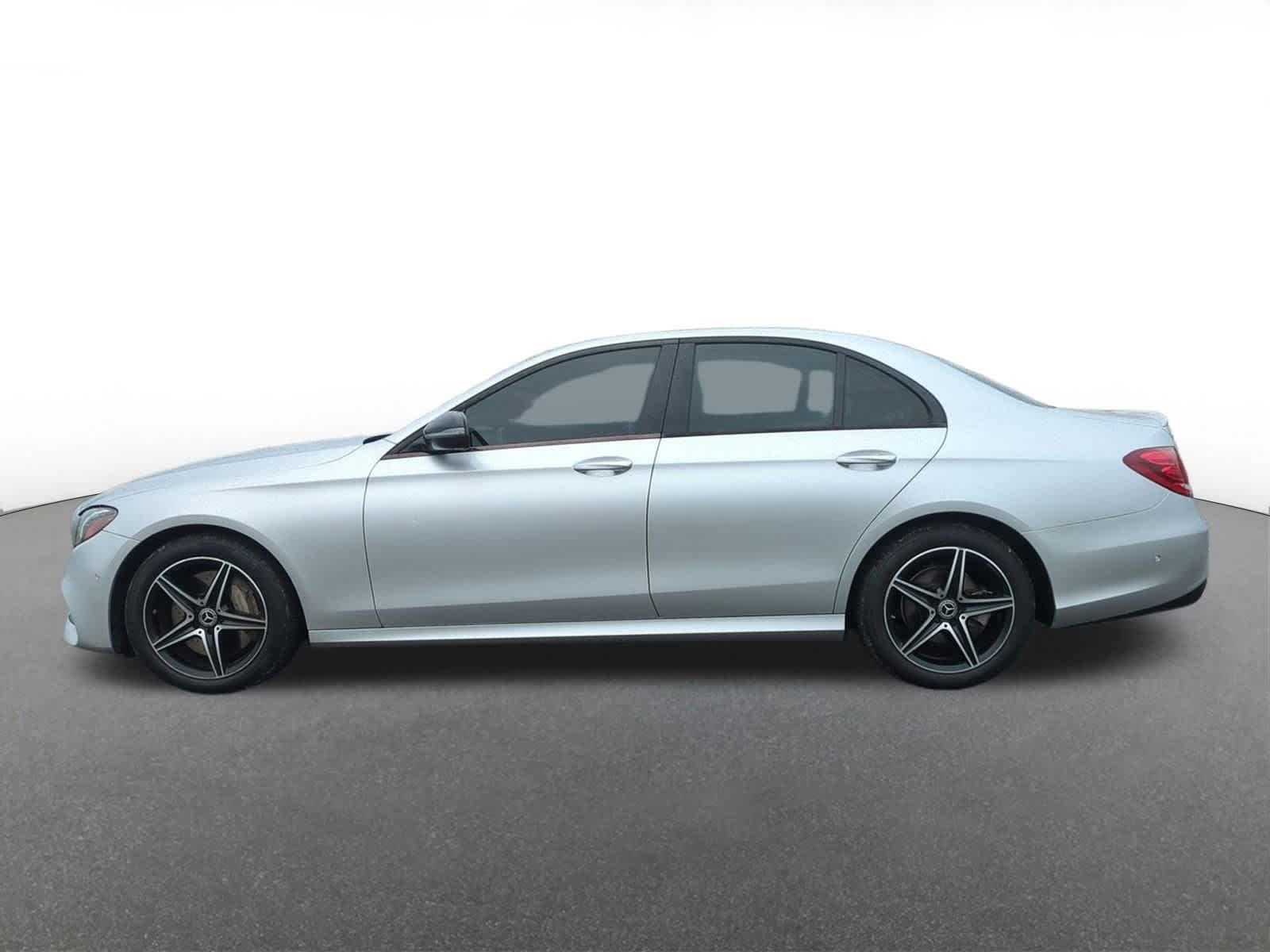 Thumbnail: 2018 Mercedes-Benz E-Class - 3
