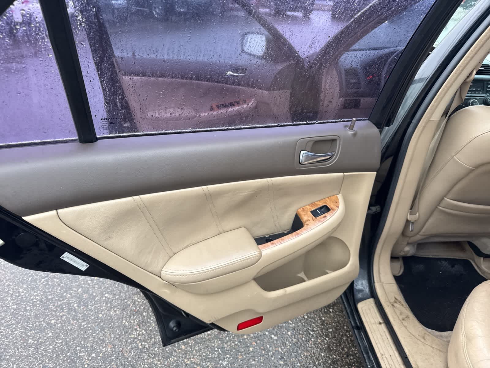 Thumbnail: 2003 Honda Accord - 17