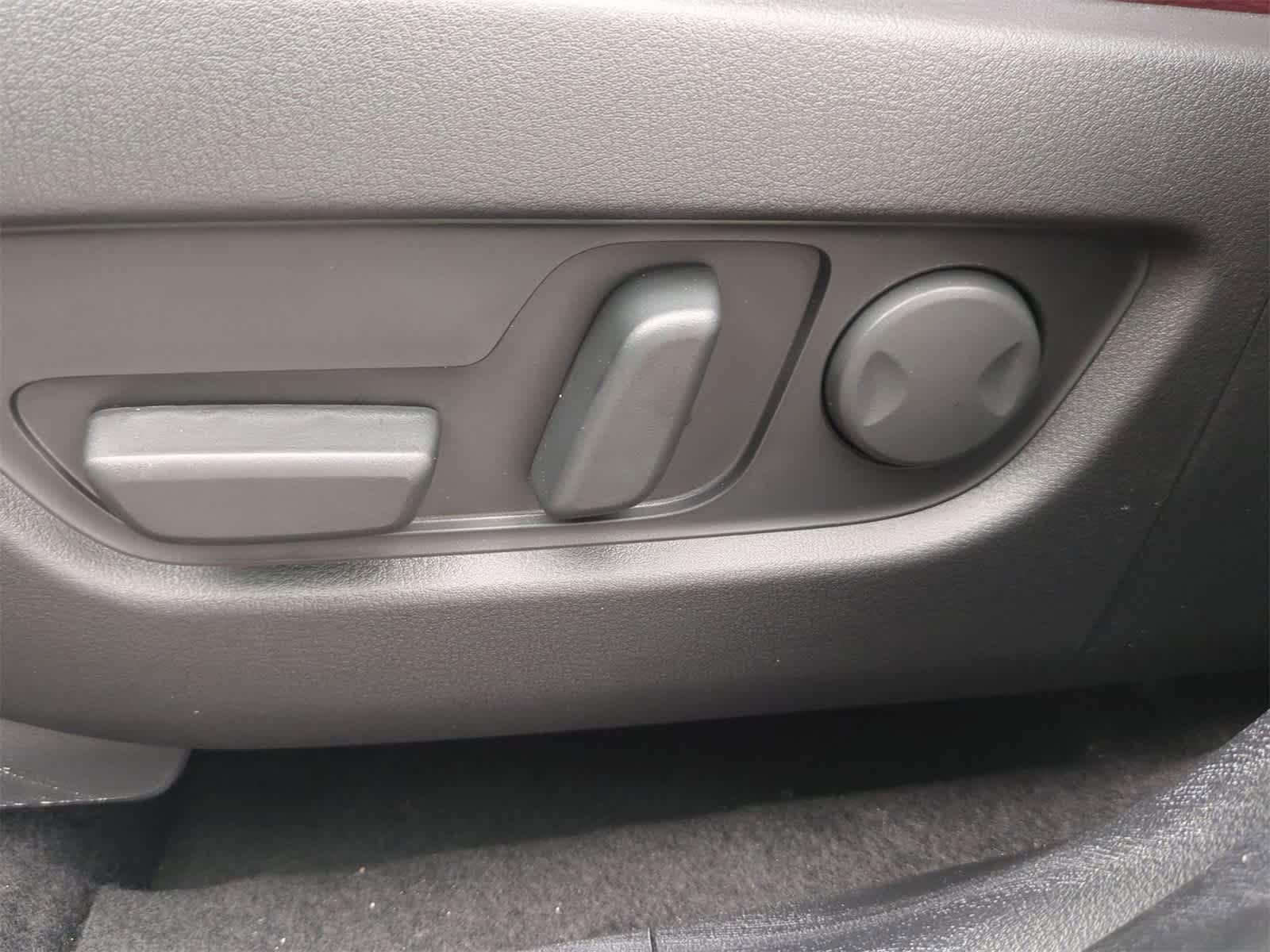 Thumbnail: 2026 Mazda CX-70 - 16