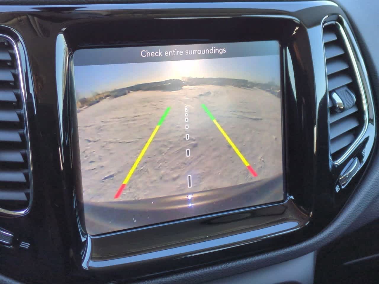 Thumbnail: 2018 Jeep Compass - 25