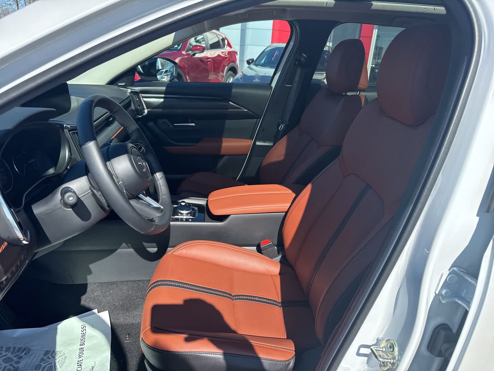 Thumbnail: 2025 Mazda CX-50 - 14