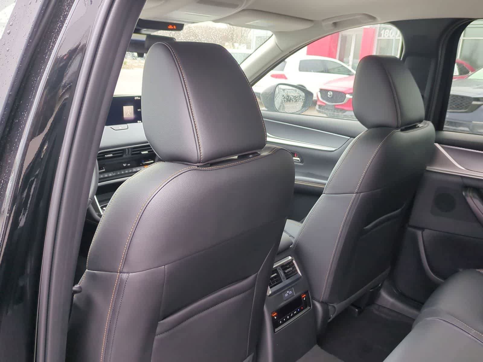 Thumbnail: 2026 Mazda CX-70 - 17