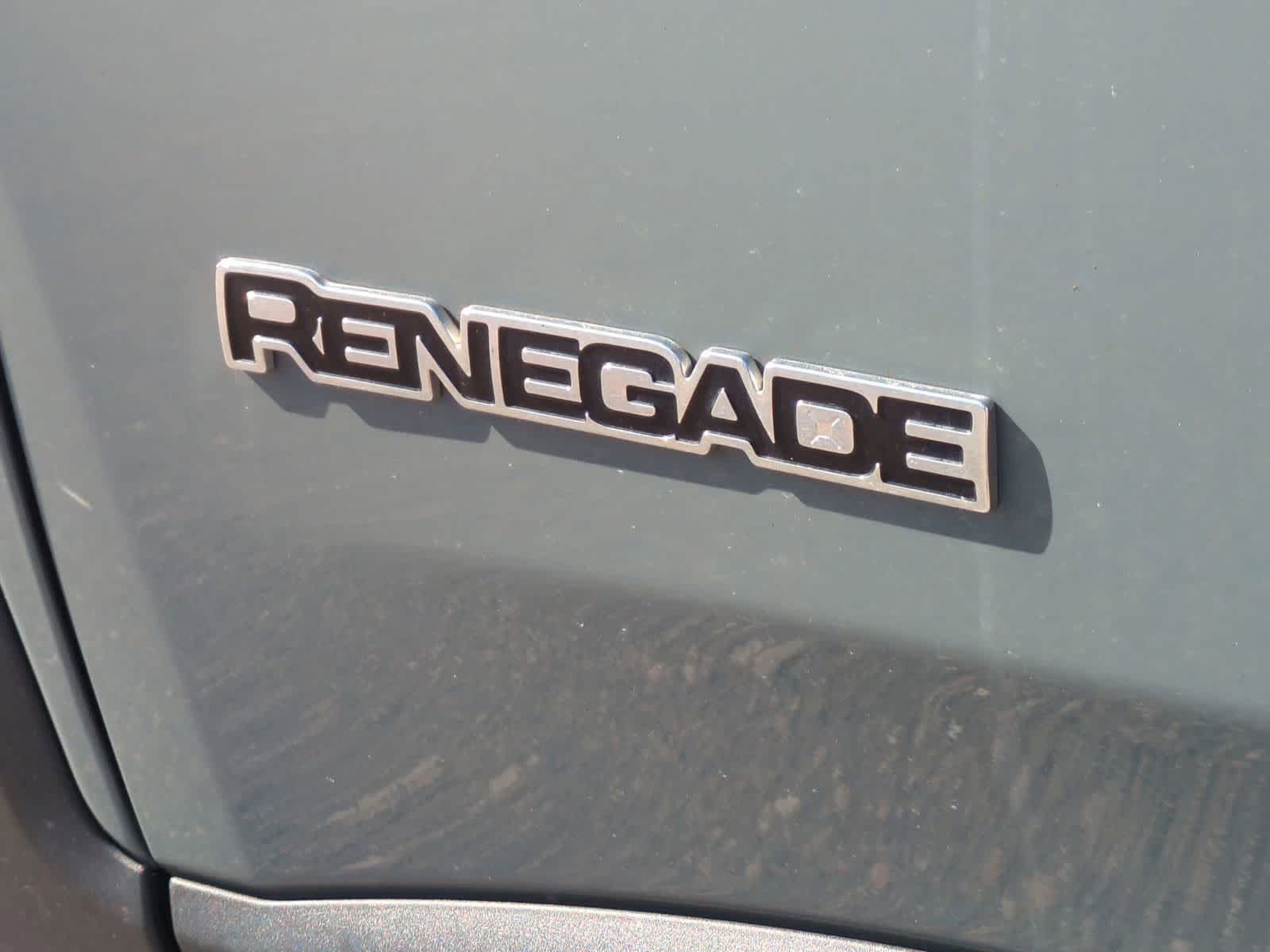 Thumbnail: 2017 Jeep Renegade - 12