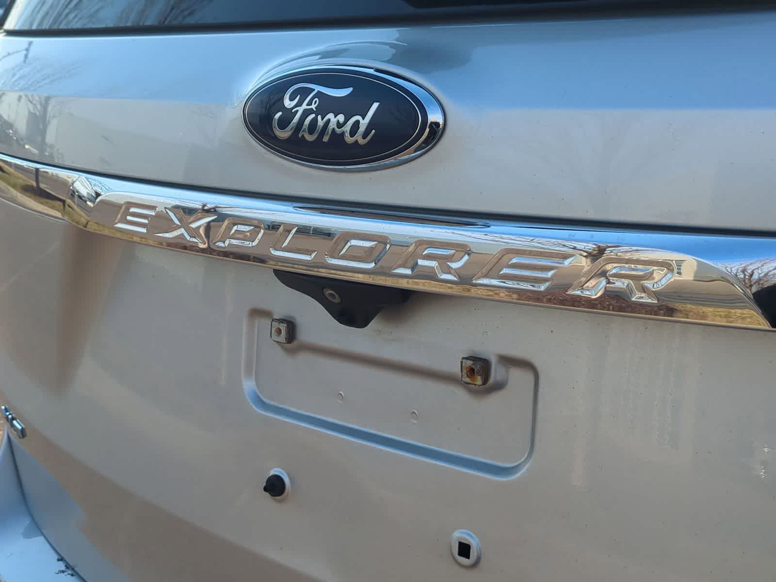 Thumbnail: 2016 Ford Explorer - 12