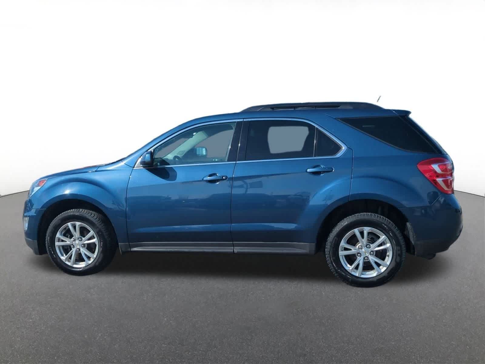 Thumbnail: 2017 Chevrolet Equinox - 3