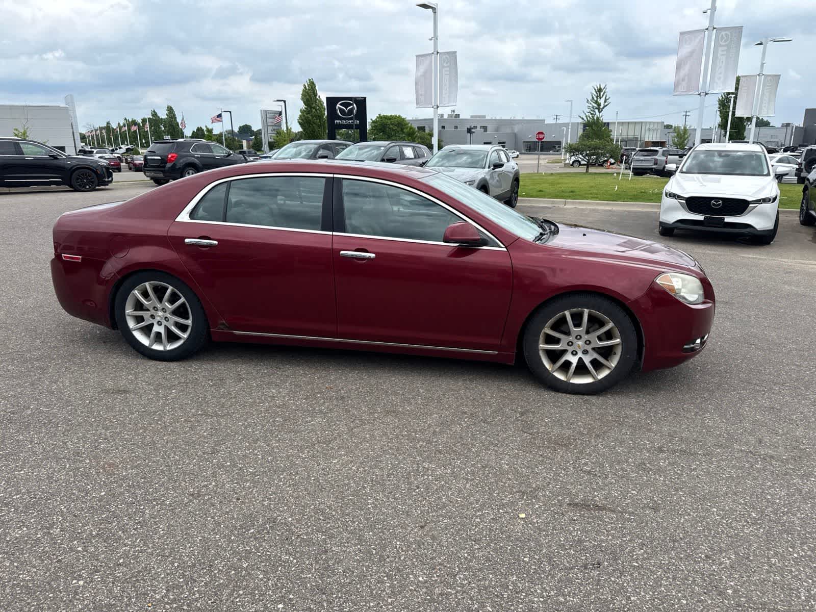 Thumbnail: 2010 Chevrolet Malibu - 4