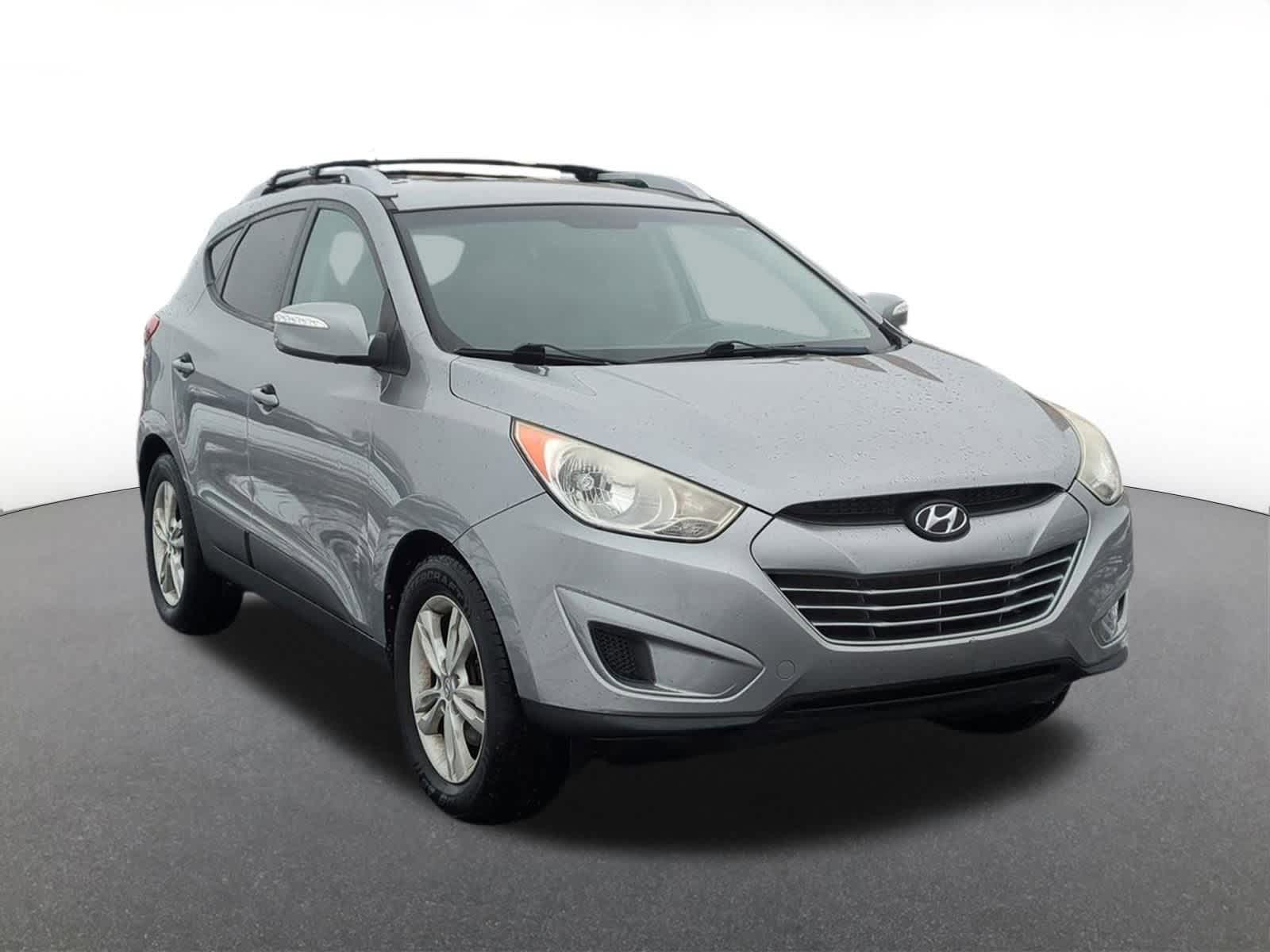 Thumbnail: 2012 Hyundai Tucson - 8