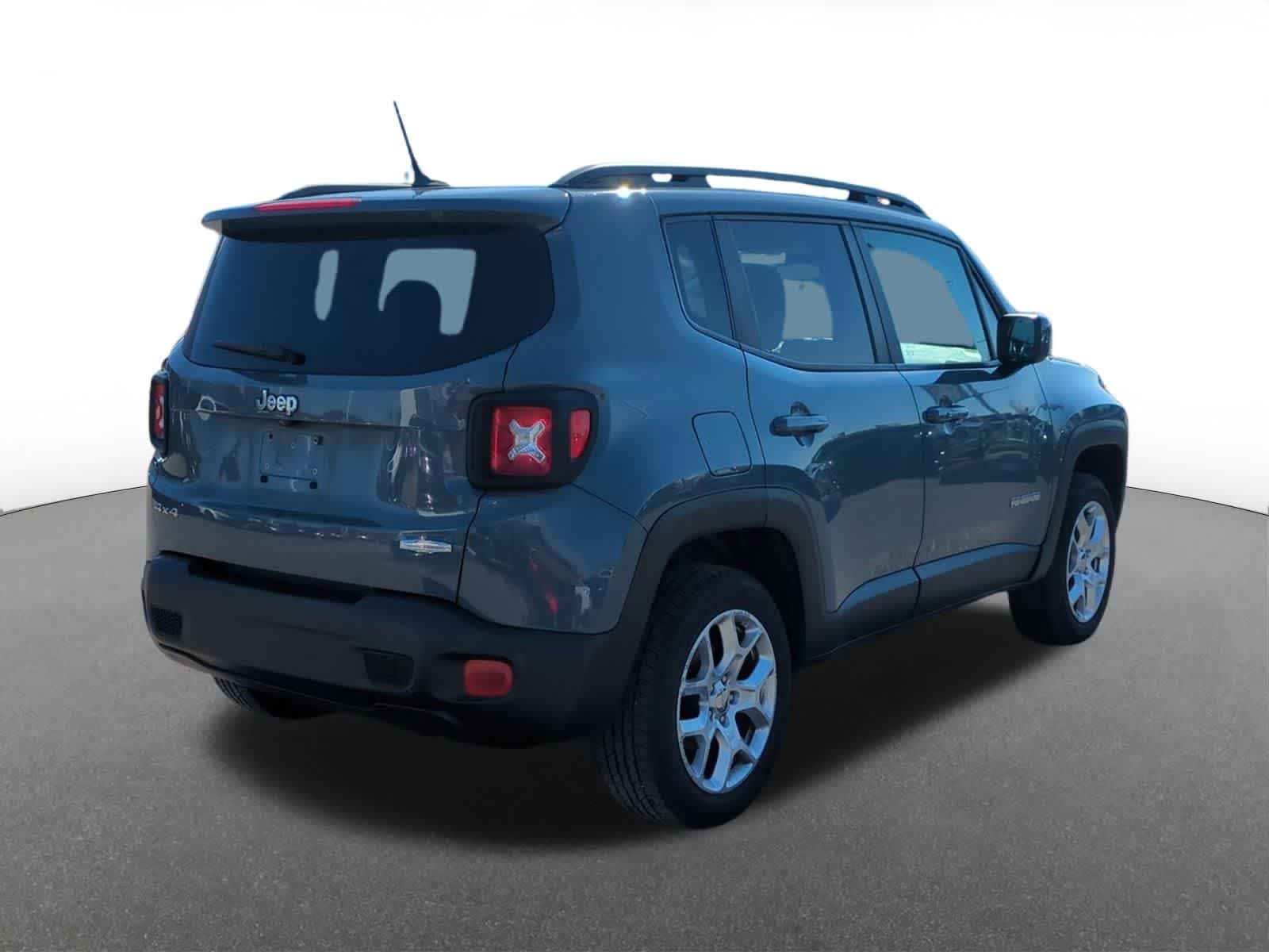 Thumbnail: 2017 Jeep Renegade - 6