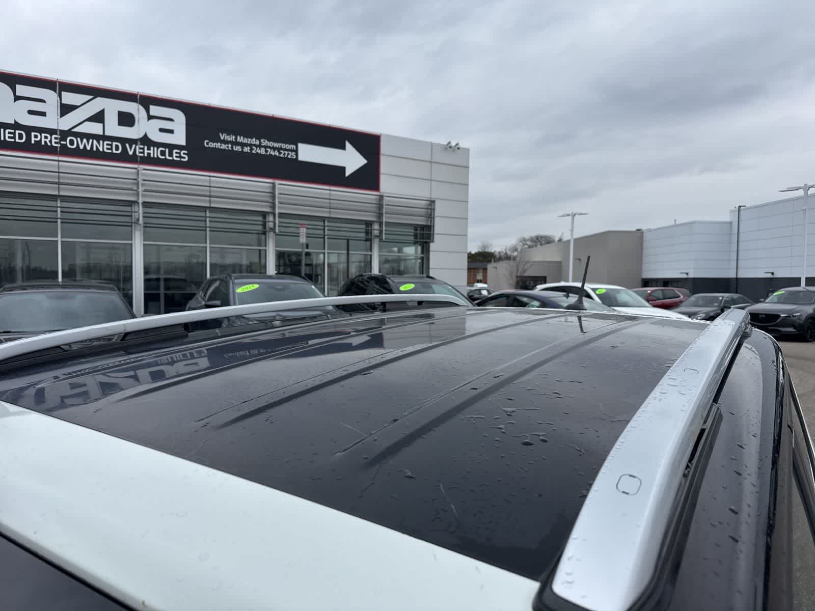 Thumbnail: 2016 Jeep Renegade - 13