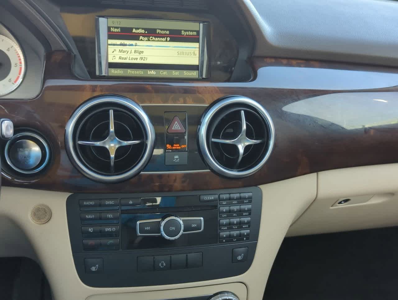 Thumbnail: 2014 Mercedes-Benz GLK - 28