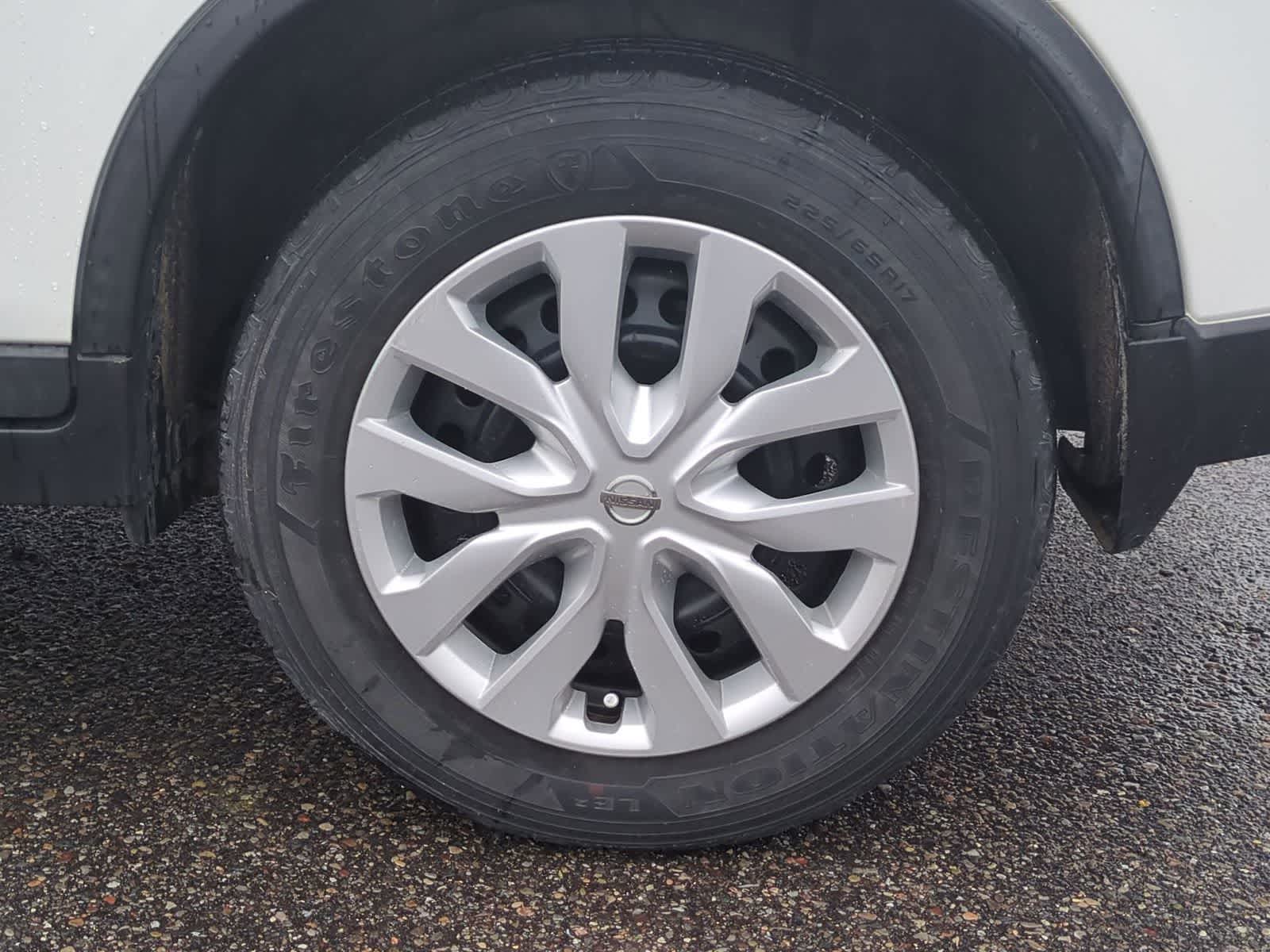 Thumbnail: 2018 Nissan Rogue - 13