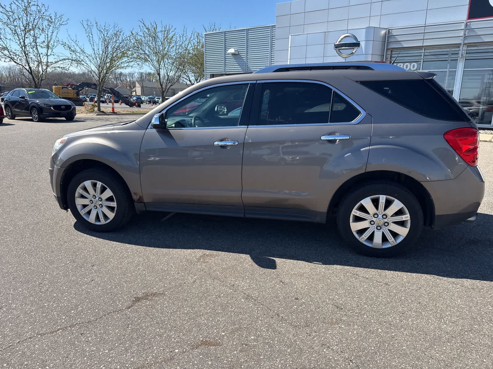 Thumbnail: 2011 Chevrolet Equinox - 8