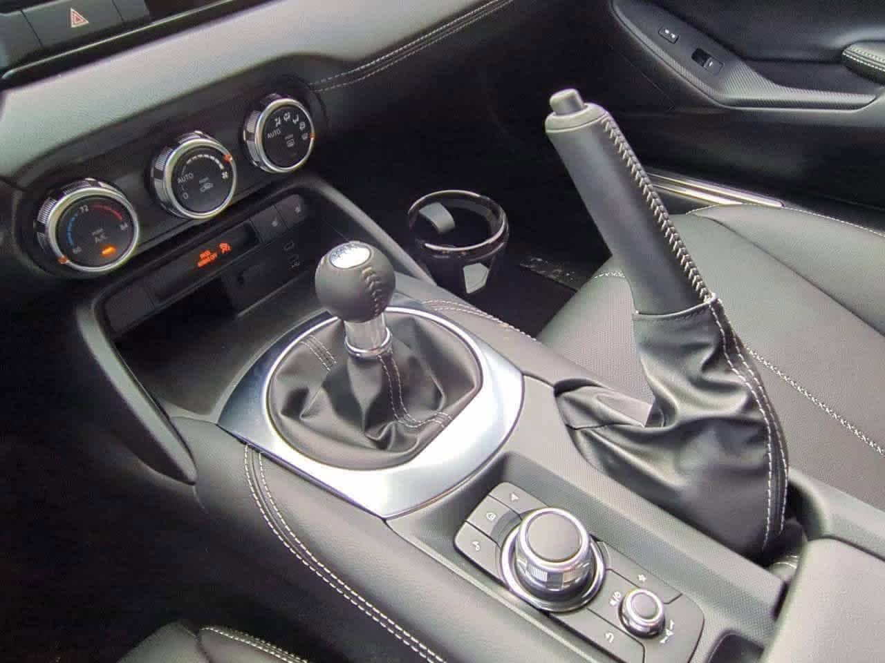 Thumbnail: 2025 Mazda MX-5 Miata - 27