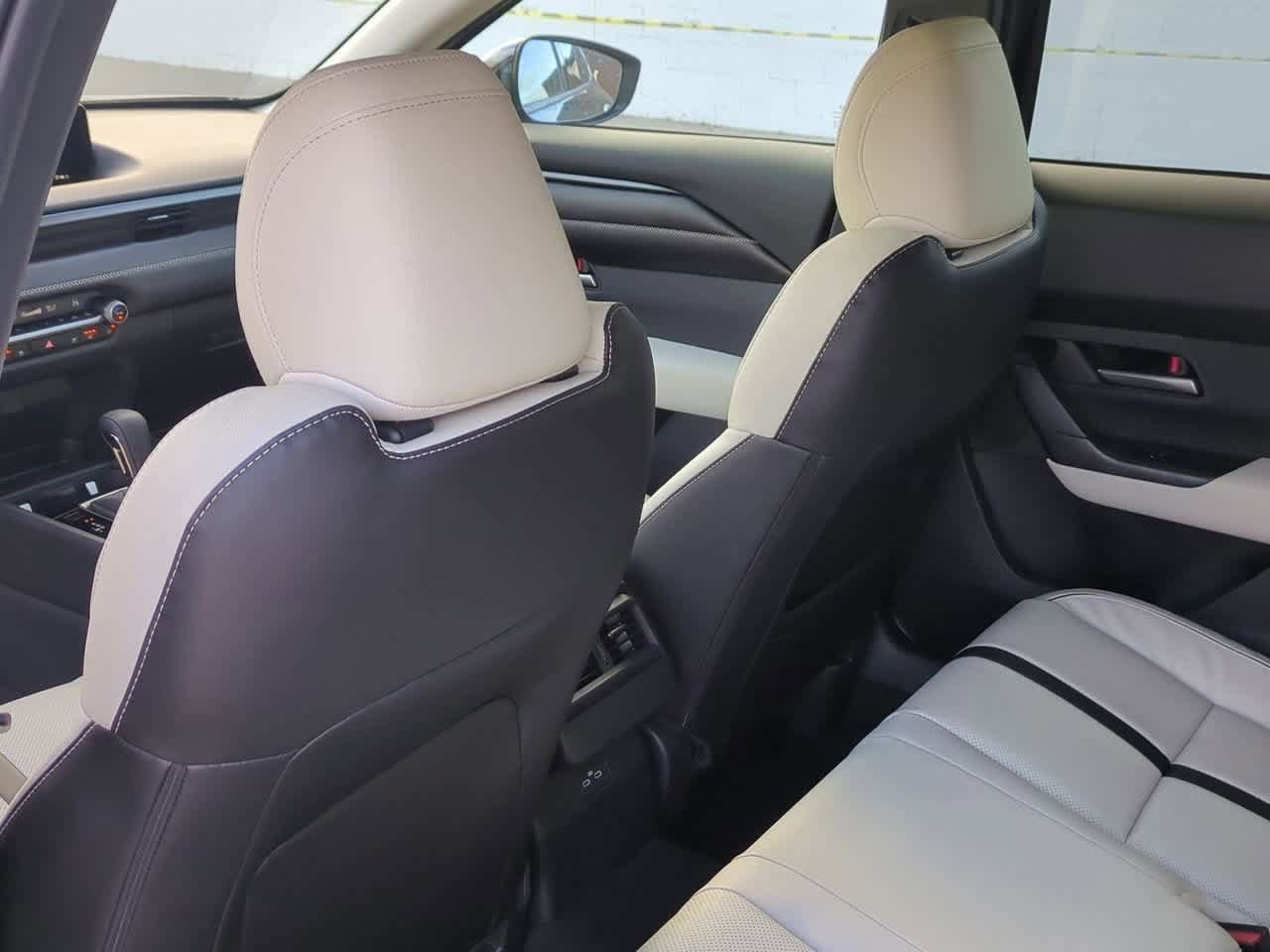 Thumbnail: 2026 Mazda CX-50 - 17