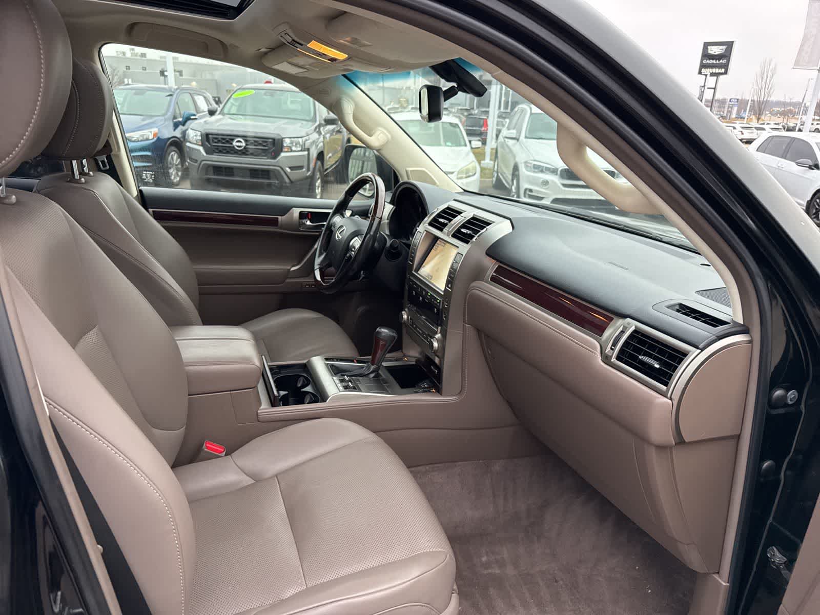 Thumbnail: 2019 Lexus GX - 25