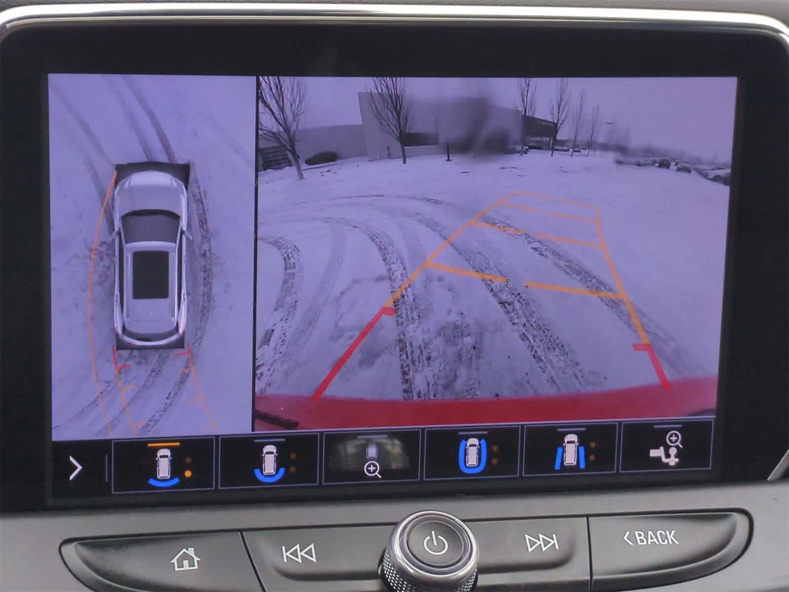 Thumbnail: 2020 Chevrolet Blazer - 30