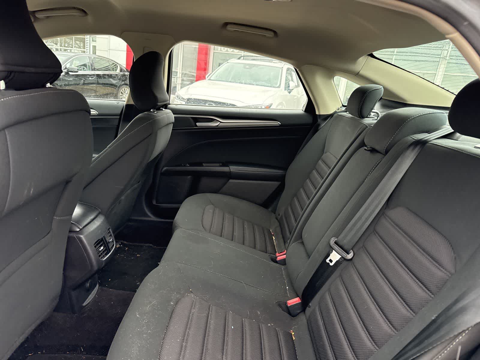 Thumbnail: 2017 Ford Fusion - 17